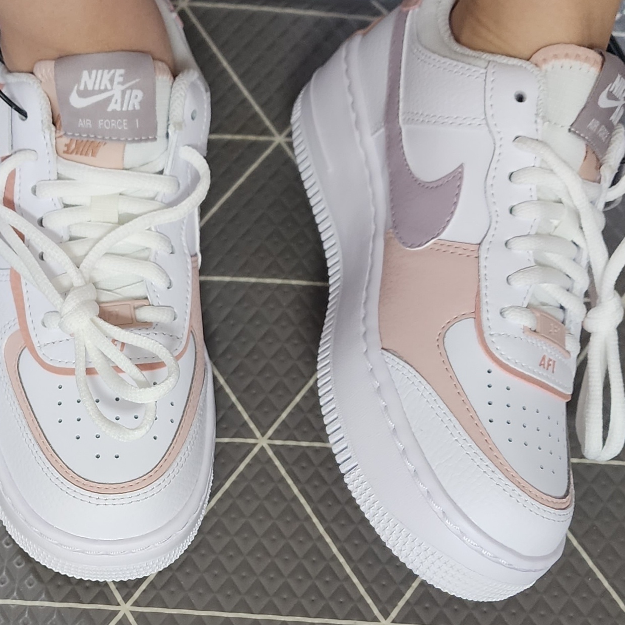 (W) Nike Air Force 1 Shadow White Pink Oxford 착용 스타일