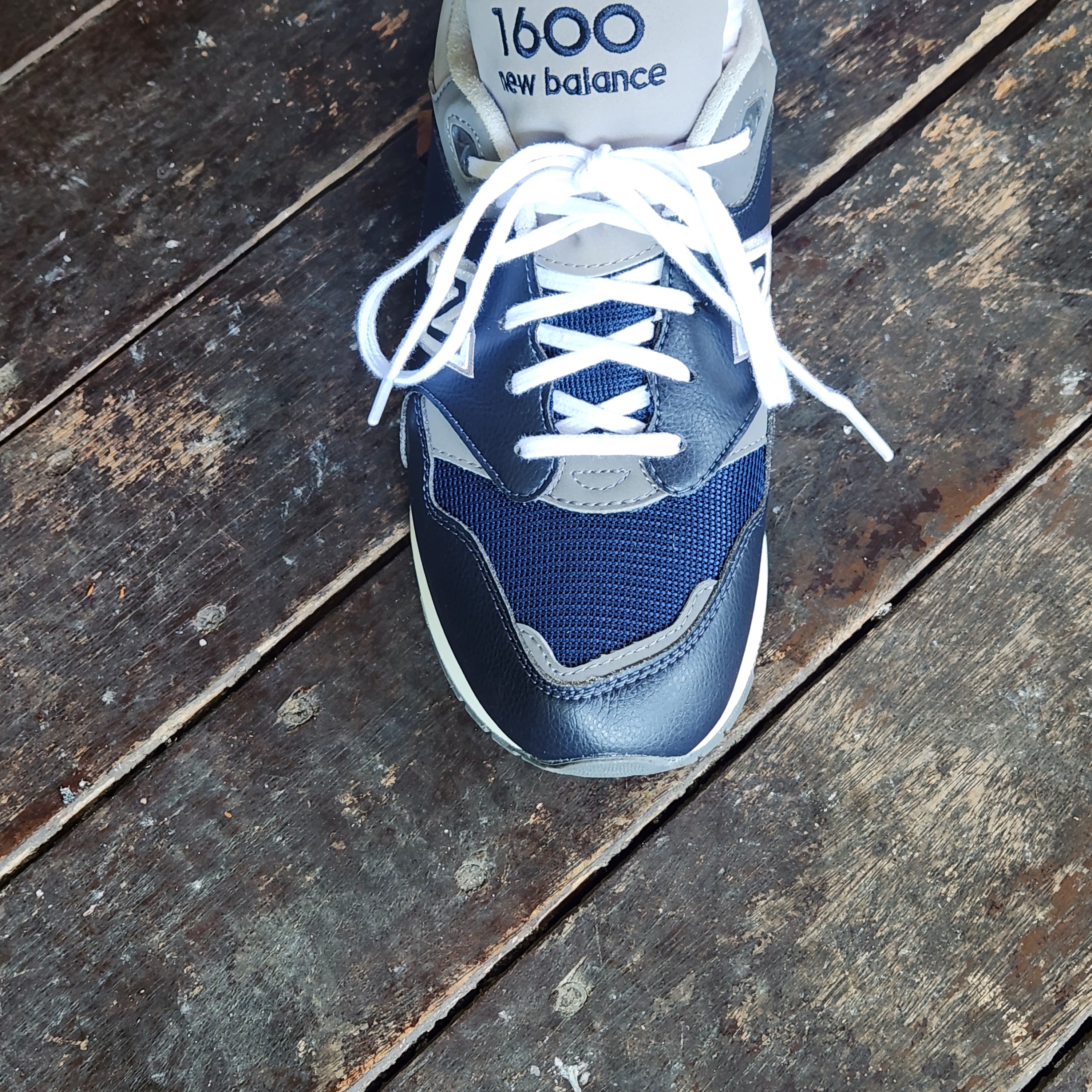 New Balance 1600 Legacy Navy 착용 스타일