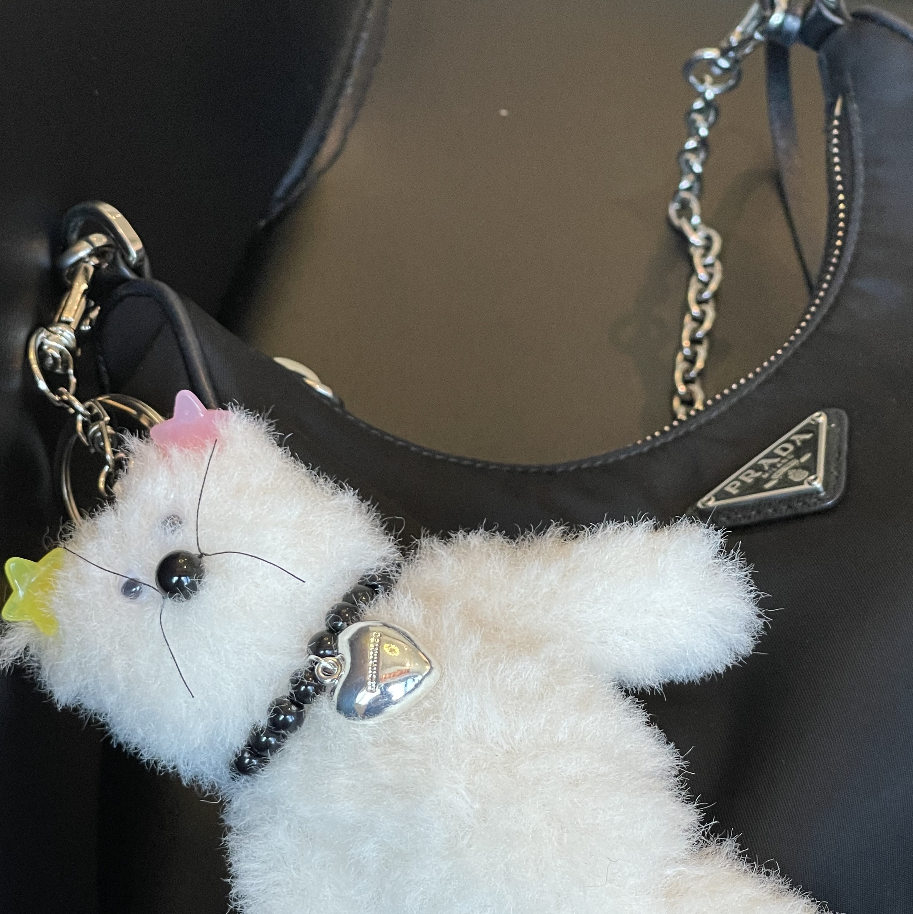 [KREAM 단독] Monamhee Creami Keyring Cream 착용 스타일