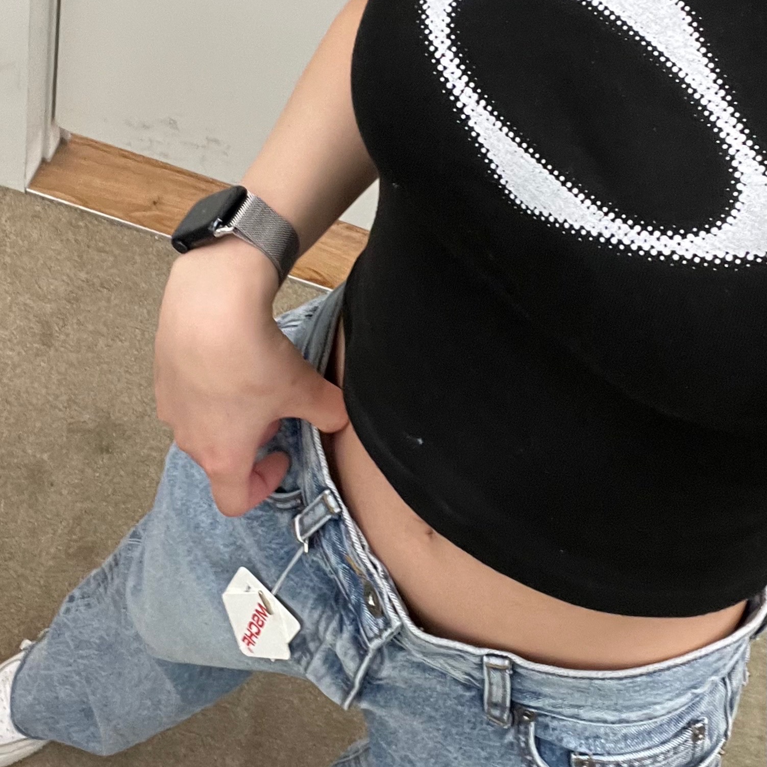 (W) Mischief Rhombus Blur T-Shirt Mini Black 착용 스타일 - 2