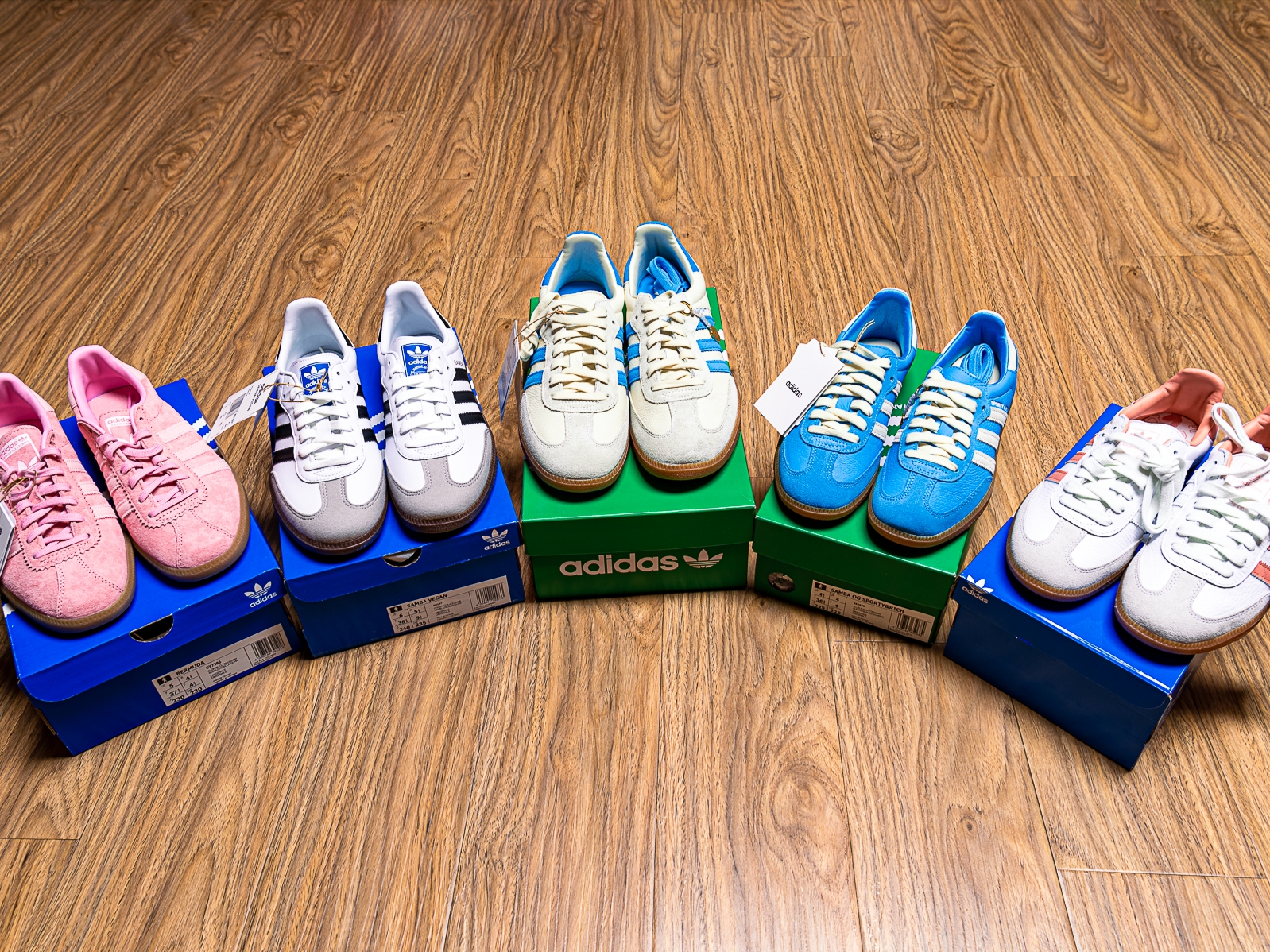 (W) Adidas Samba White Wonder Clay, Adidas Samba OG Cloud White 착용 스타일 - 1