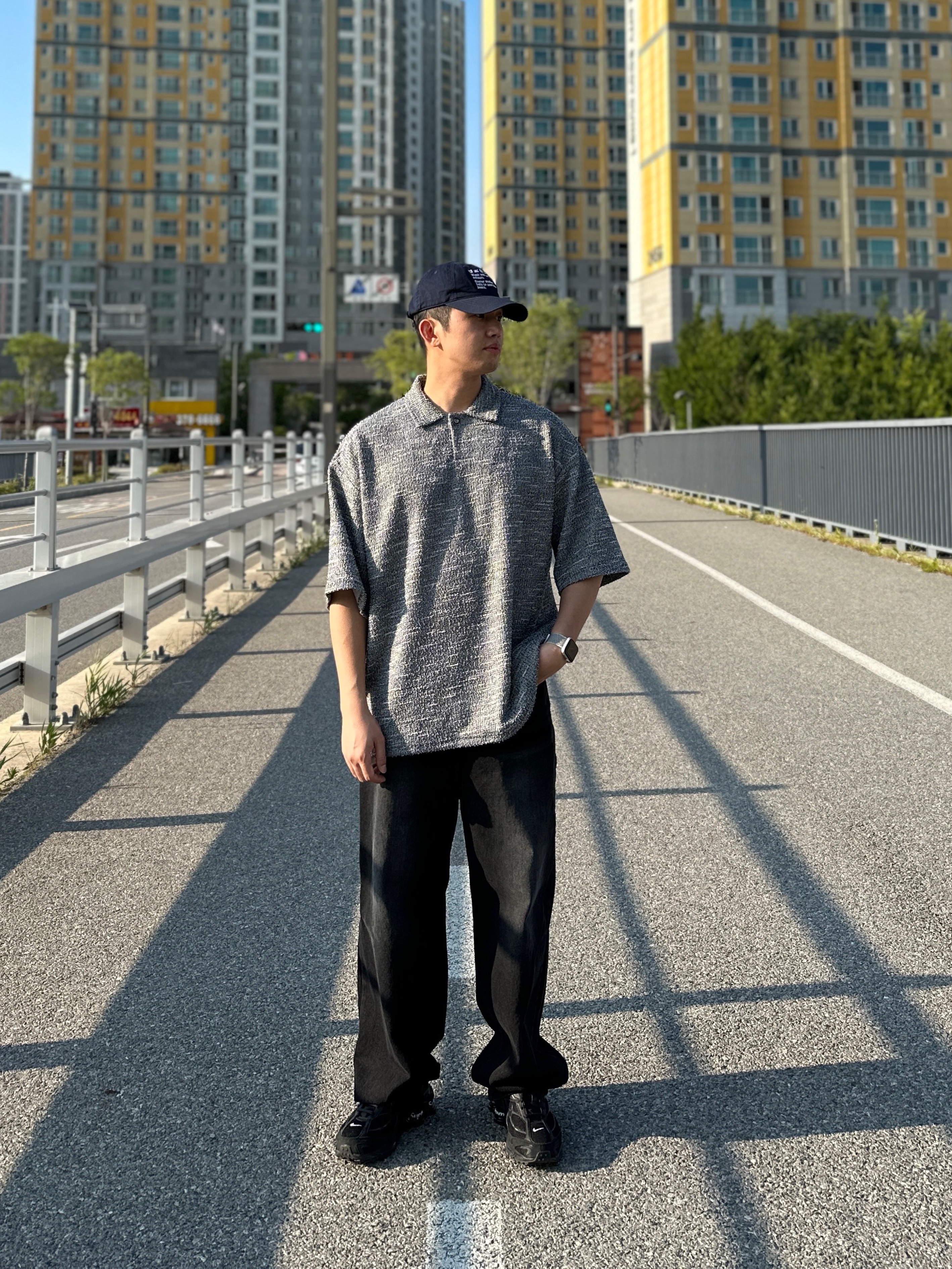 Nike x Supreme Shox Ride 2 SP Black 착용 스타일 - 1