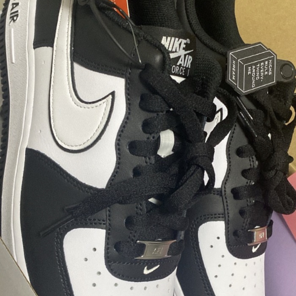 Nike Air Force 1 '07 Black White 착용 스타일