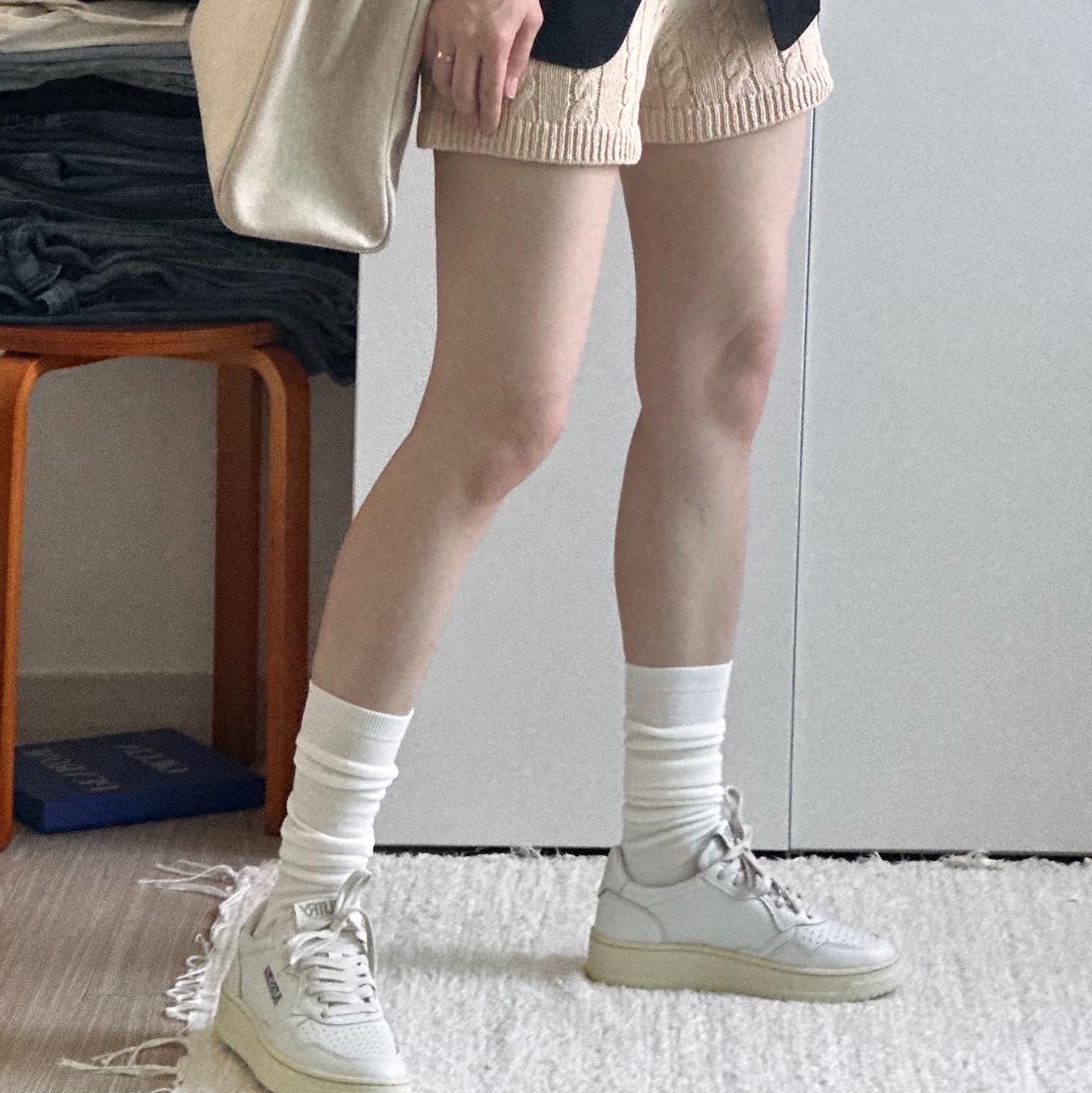 (W) Autry Medalist Low Leather Sneakers White 착용 스타일