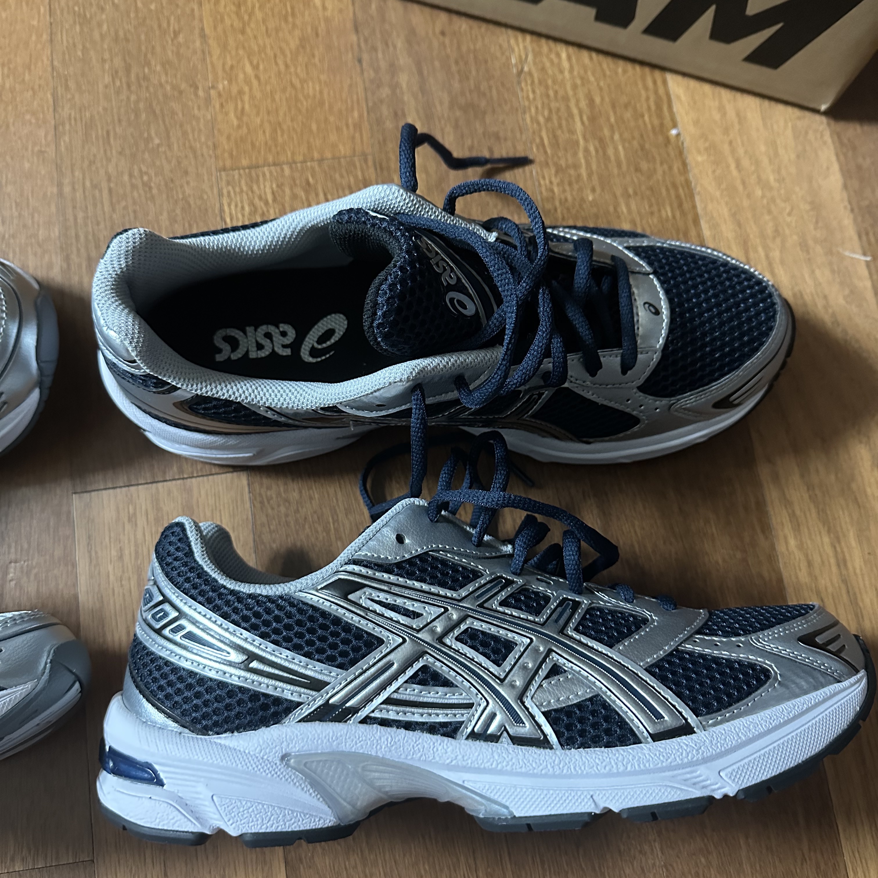 Asics Gel-1130 French Blue Pure Silver, Asics Gel-1130 Polar Shade Pure Silver 착용 스타일 - 1