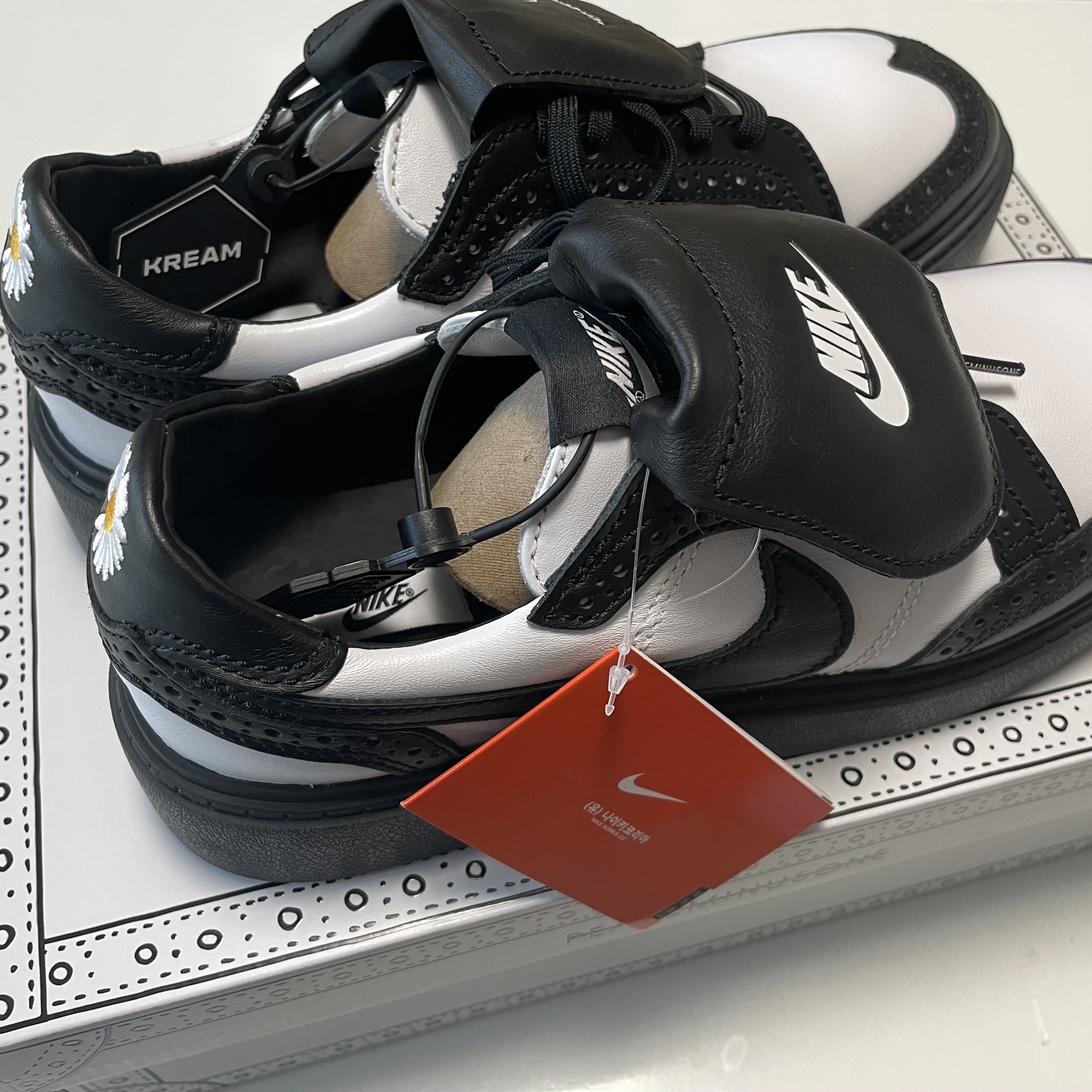 Nike x Peaceminusone Kwondo1 Black and White 착용 스타일