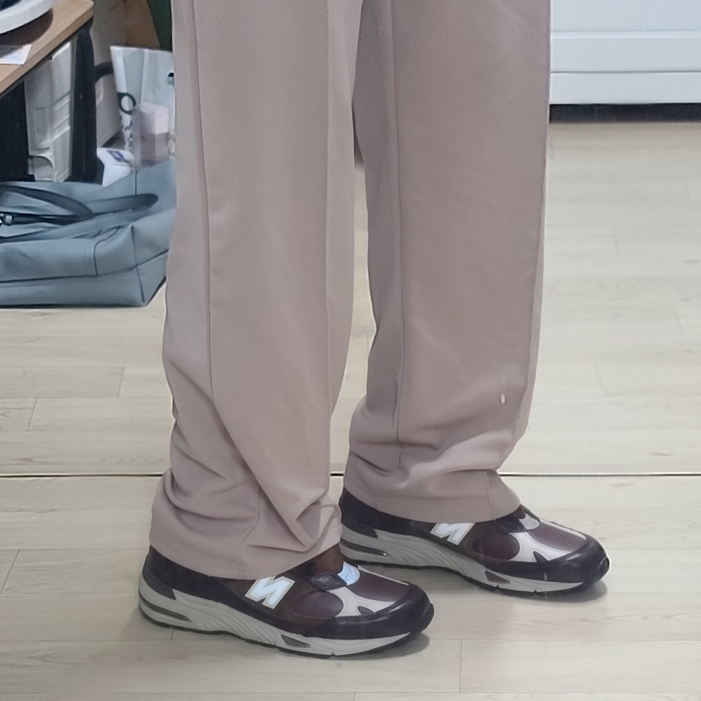 New Balance 991 Made in UK Earth French Roast 착용 스타일 - 1