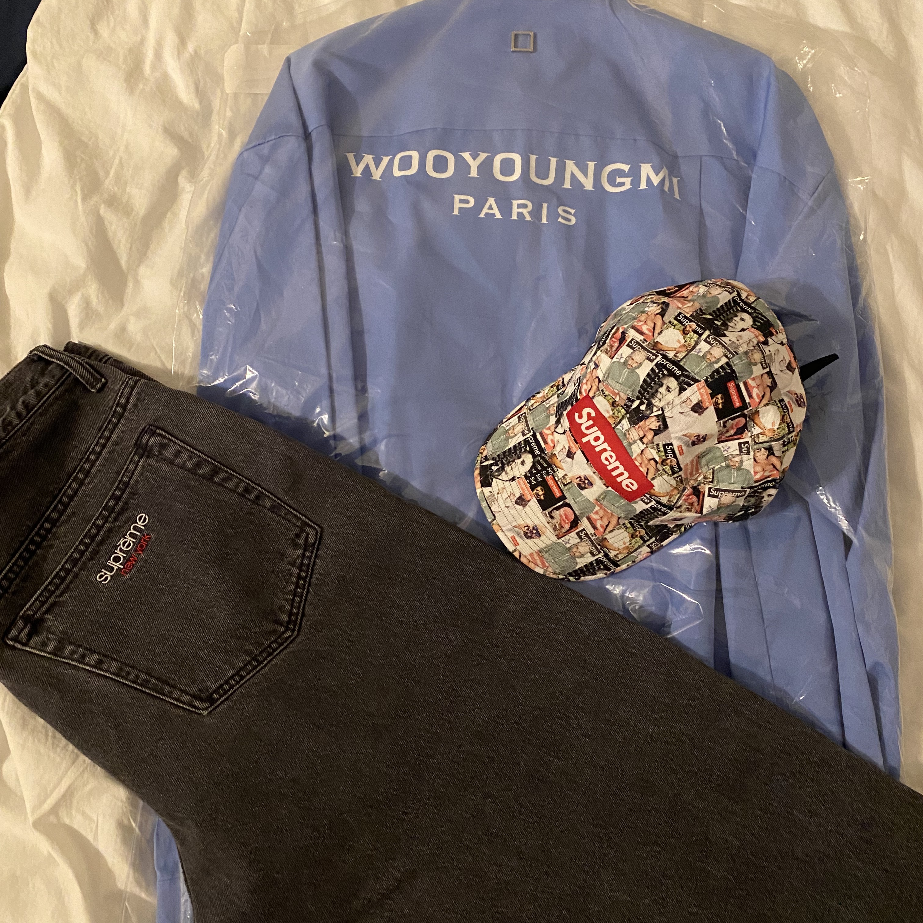 Supreme Baggy Jean Washed Black - 23SS, Wooyoungmi Cotton Back Logo Shirt Blue - 23SS 착용 스타일