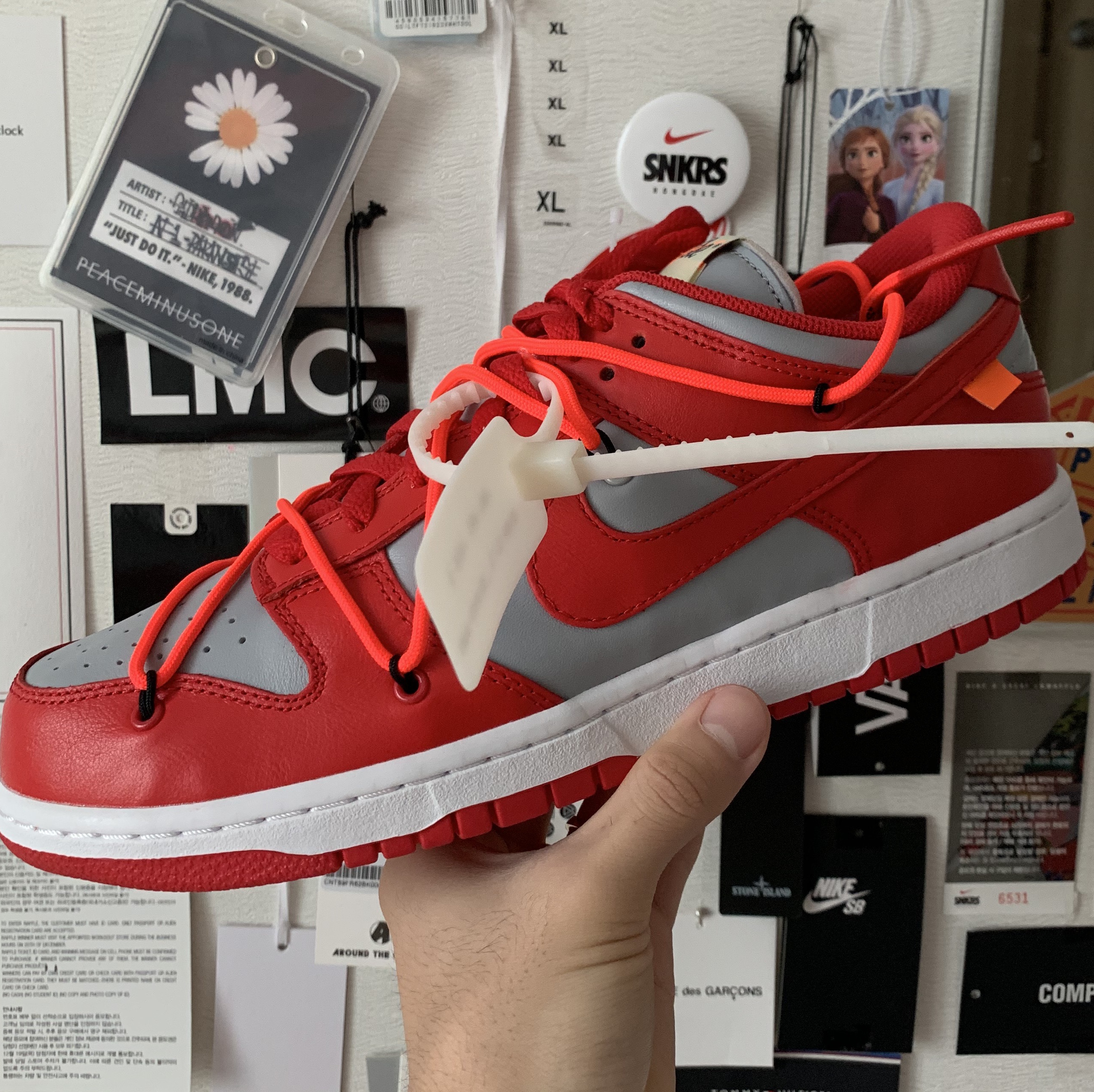Nike x Off-White Dunk Low University Red 착용 스타일