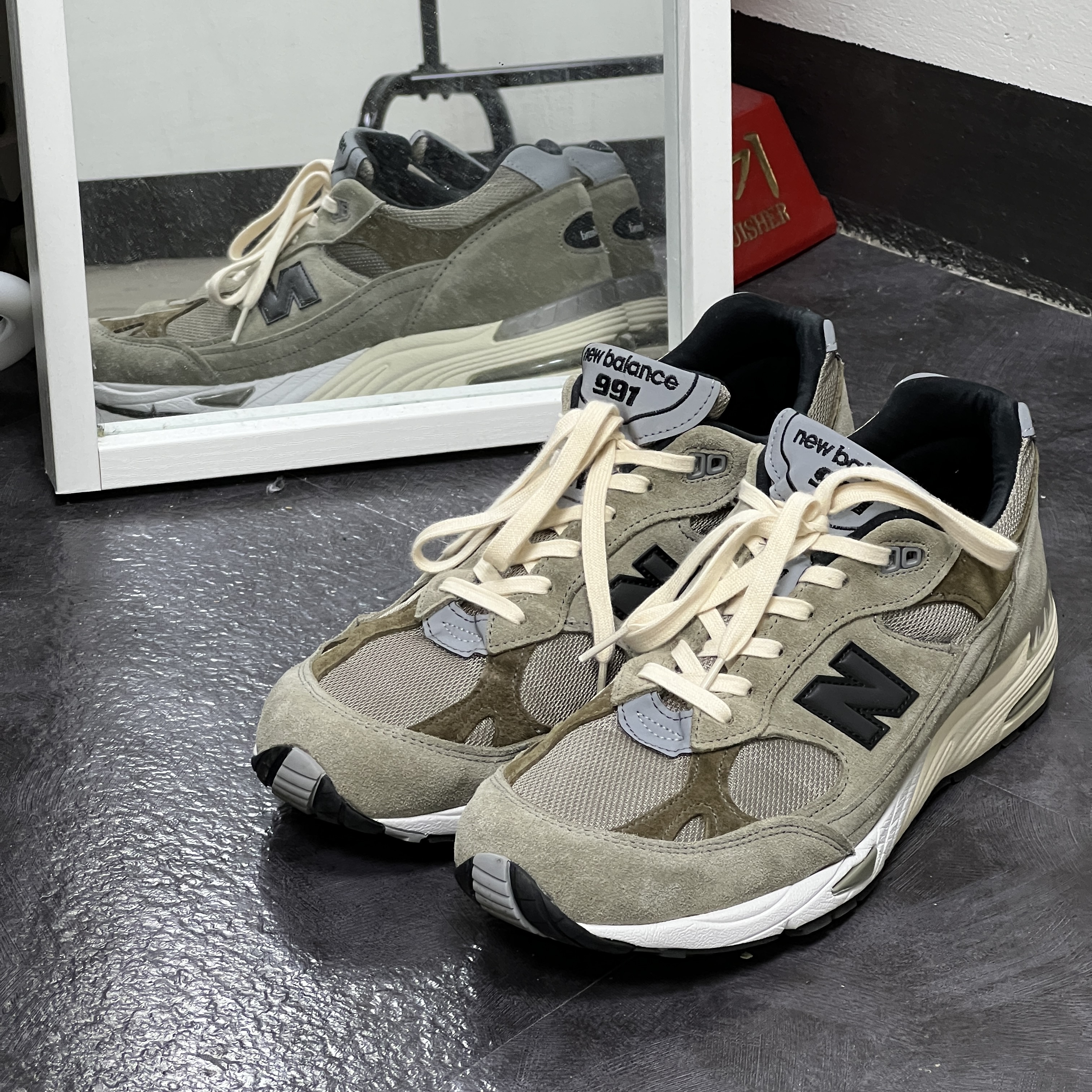 New Balance x JJJJound 991 Made in UK Grey 착용 스타일 - 3