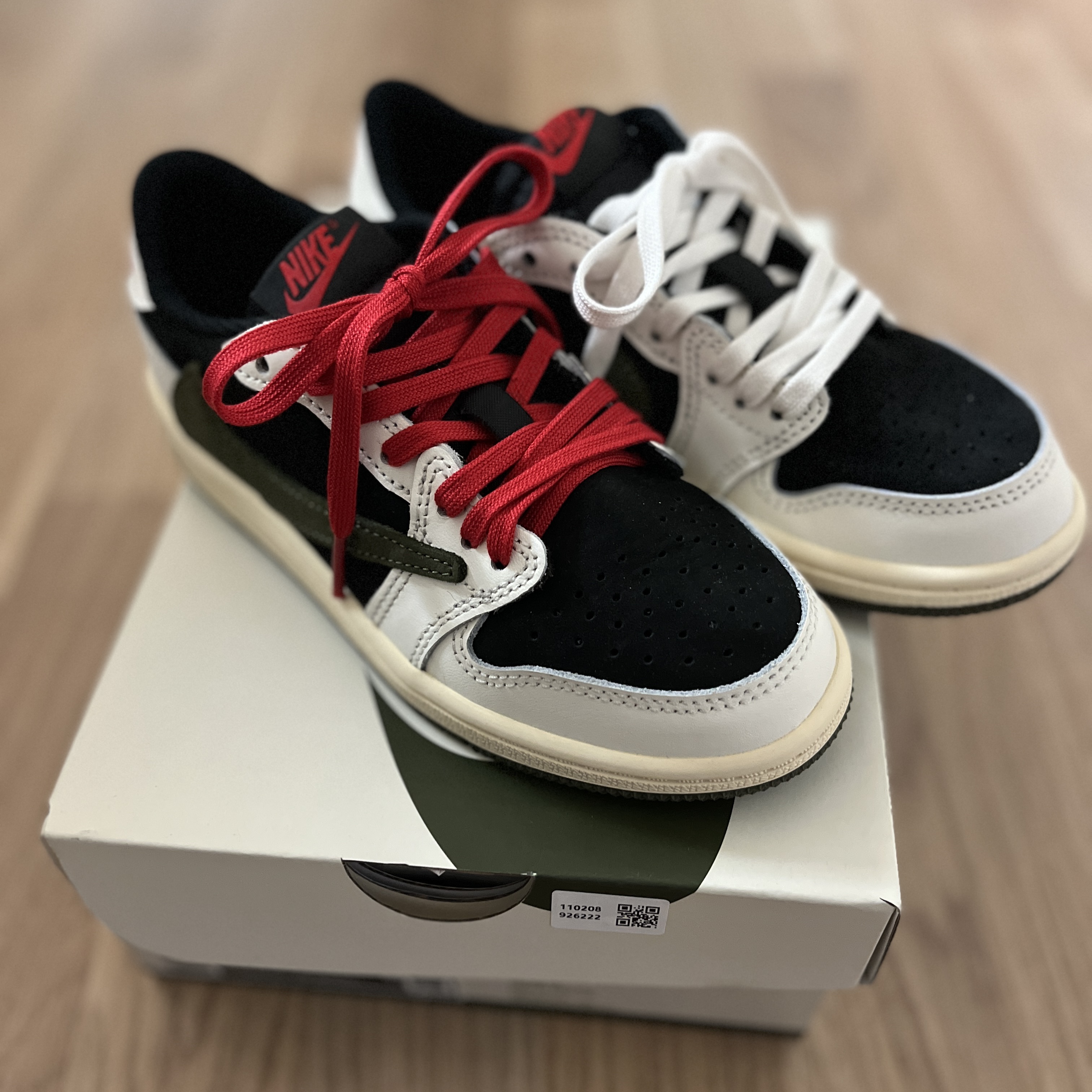 (PS) Jordan 1 x Travis Scott Retro Low OG SP Medium Olive 착용 스타일