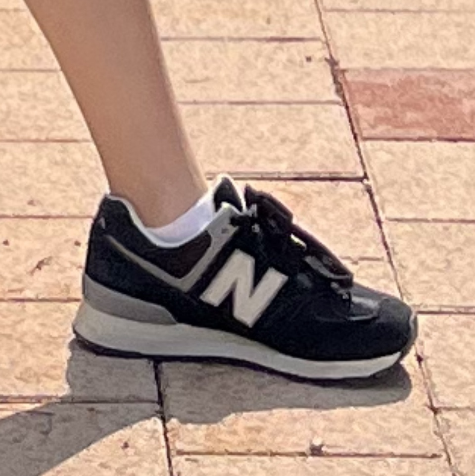 New Balance 574 Classics Reimagined Black 착용 스타일