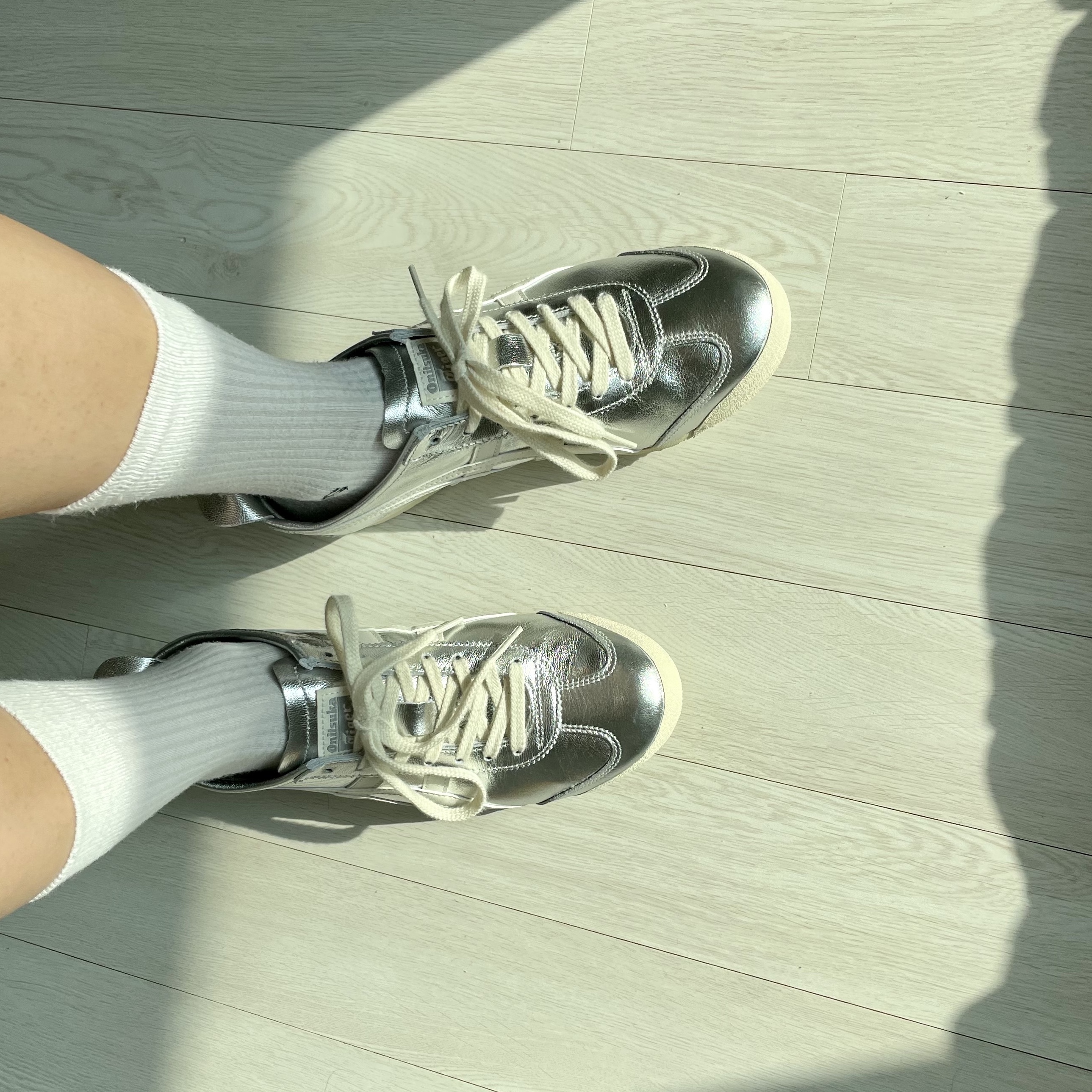 Onitsuka Tiger Mexico 66 White Silver 착용 스타일