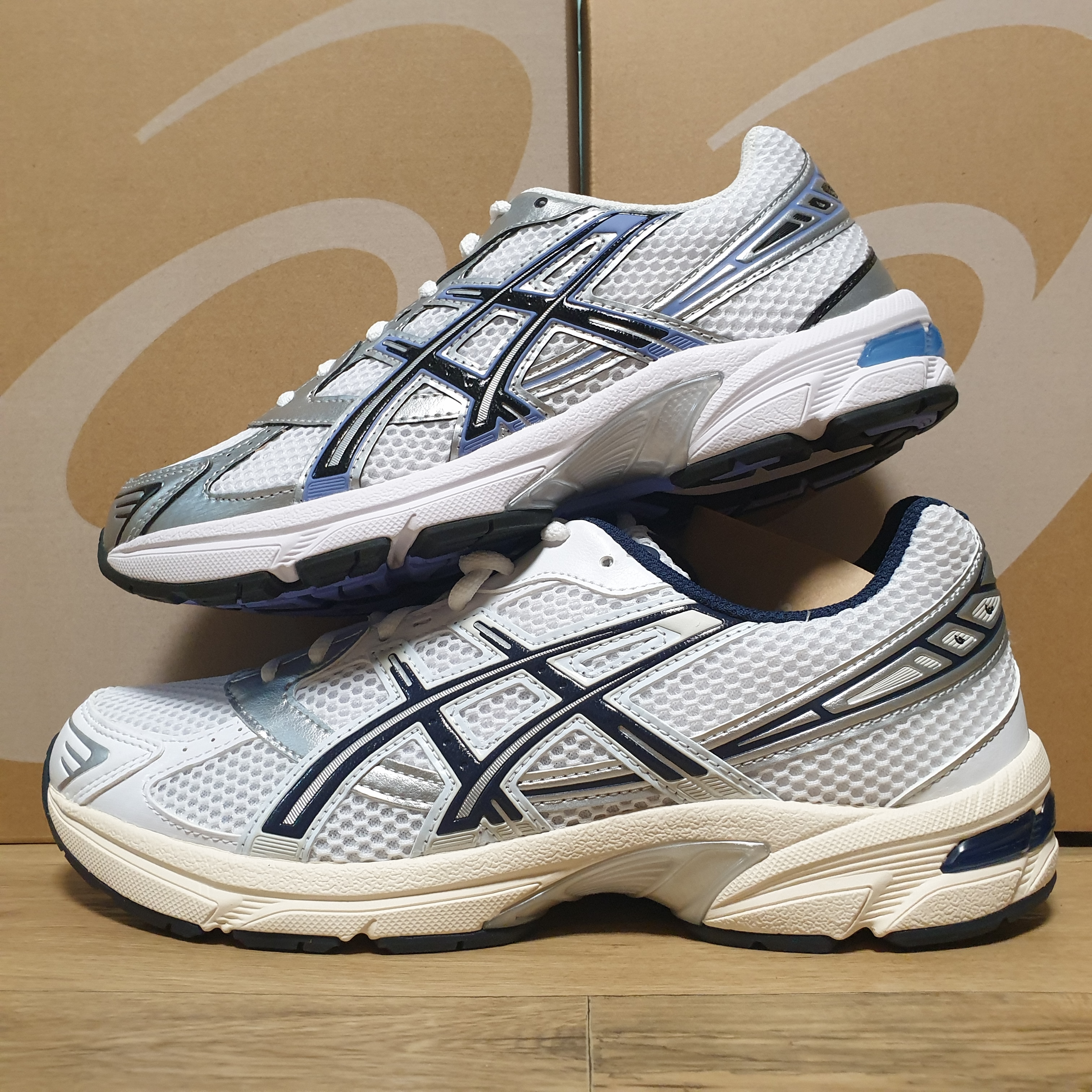 (W) Asics Gel-1130 White Midnight, (W) Asics Gel-1130 White Periwinkle Blue 착용 스타일