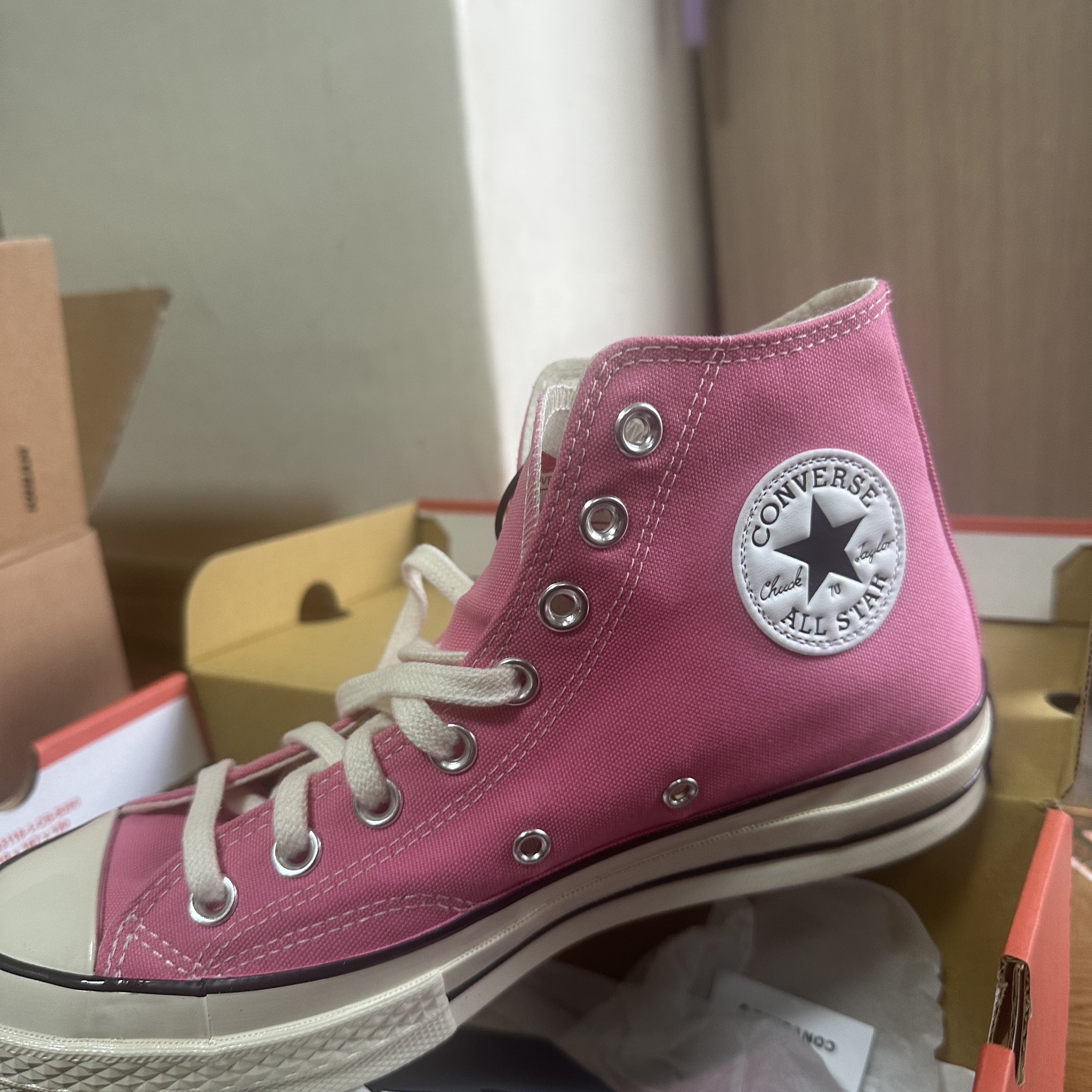 Converse Chuck 70 High Vintage Canvas Pink 착용 스타일