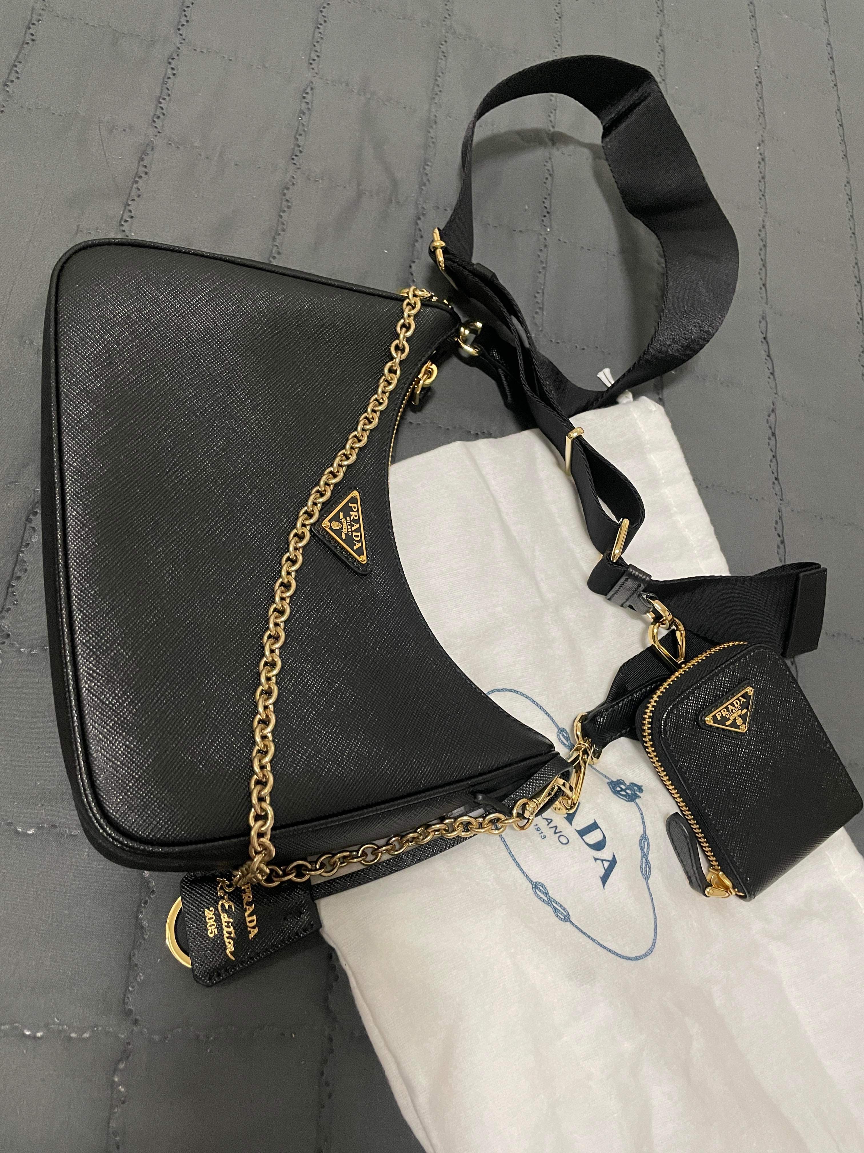 Prada Re-Edition 2005 Saffiano Leather Shoulder Bag Black 착용 스타일