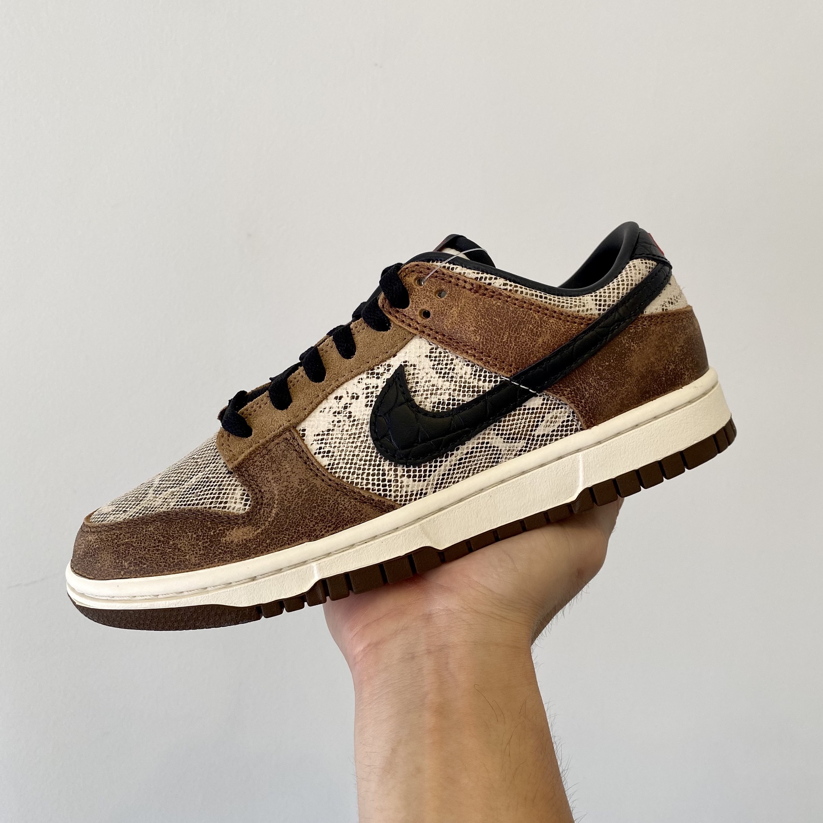 Nike Dunk Low PRM Head to Head 착용 스타일 - 1