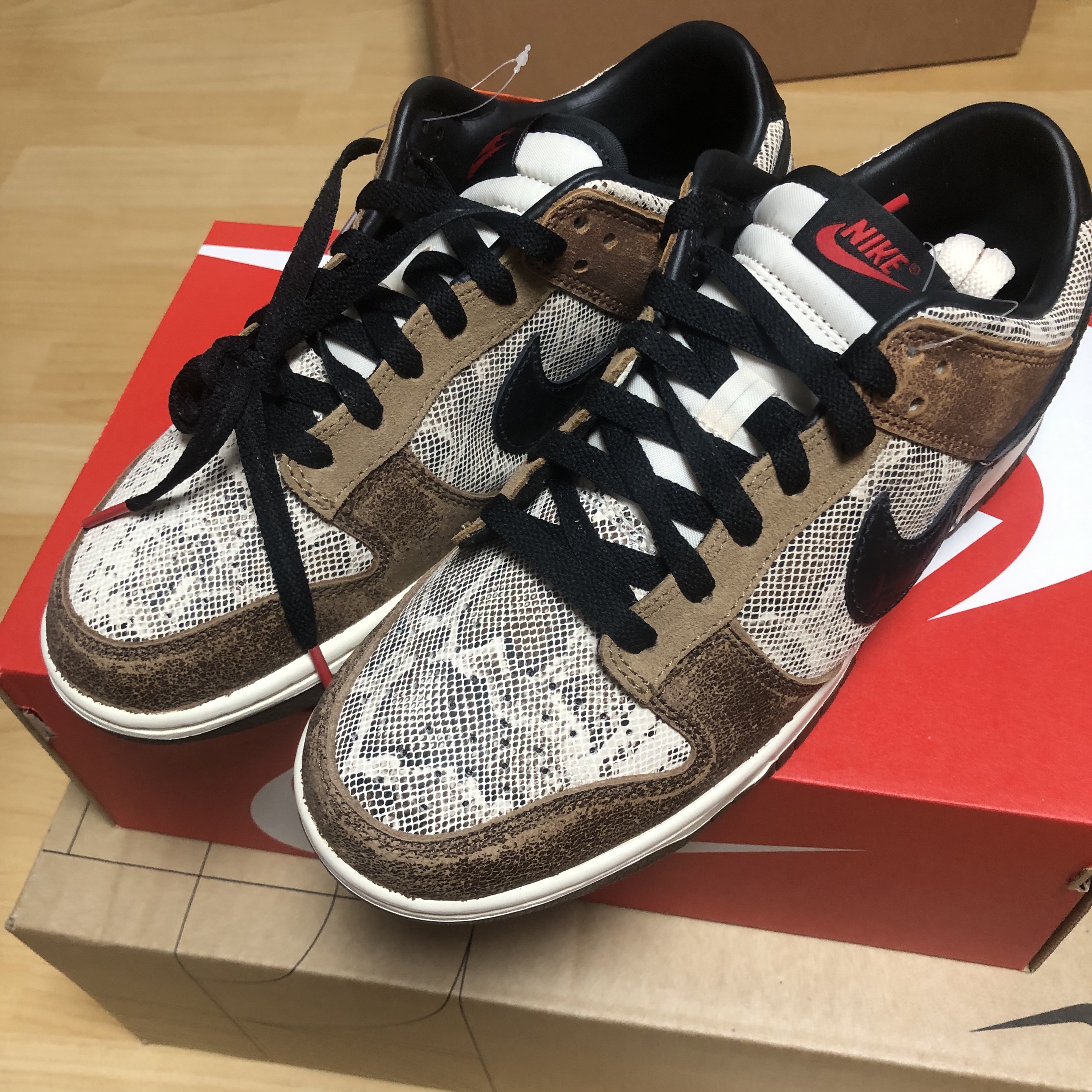 Nike Dunk Low PRM Head to Head 착용 스타일 - 1