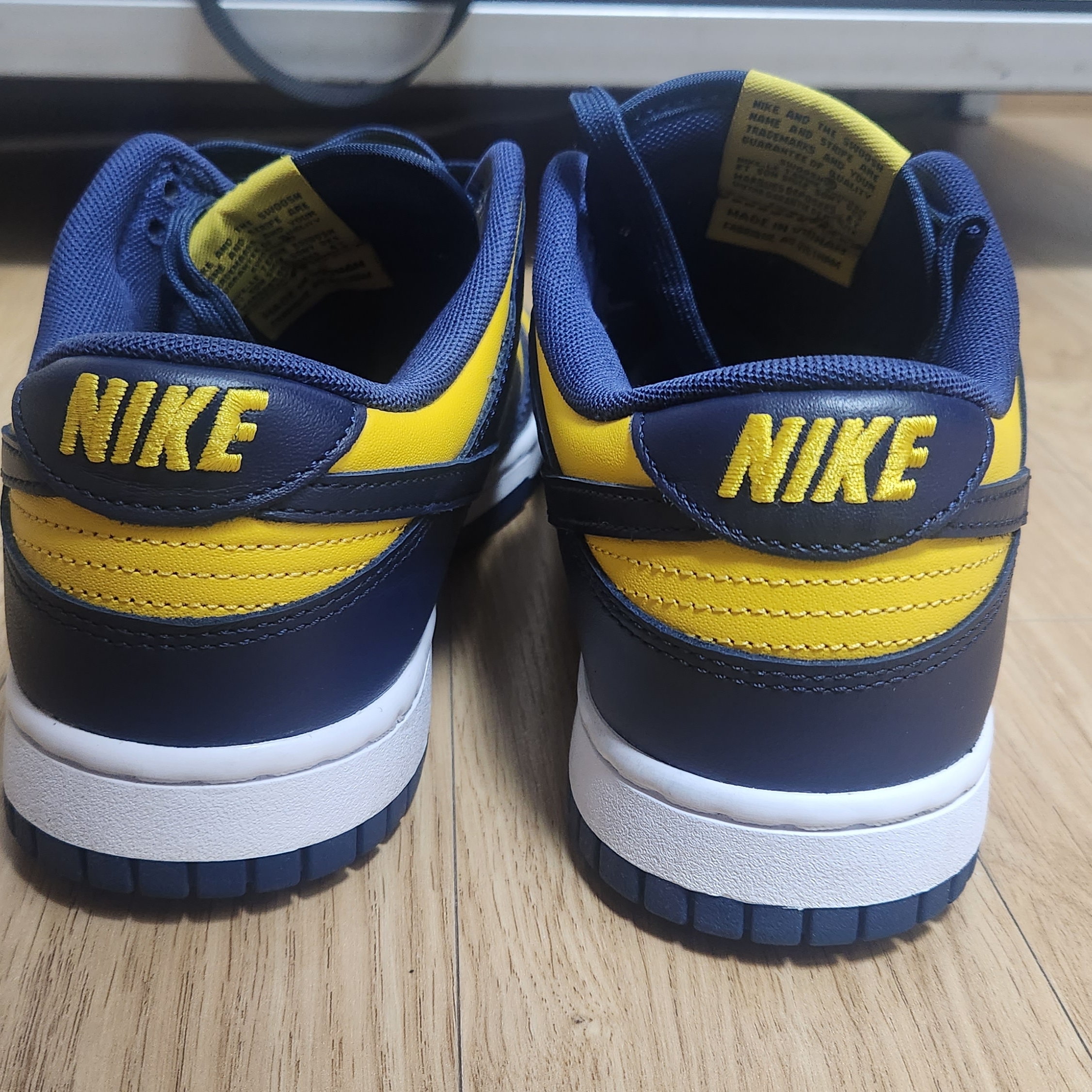 Nike Dunk Low Retro Varsity Maize 착용 스타일 - 3