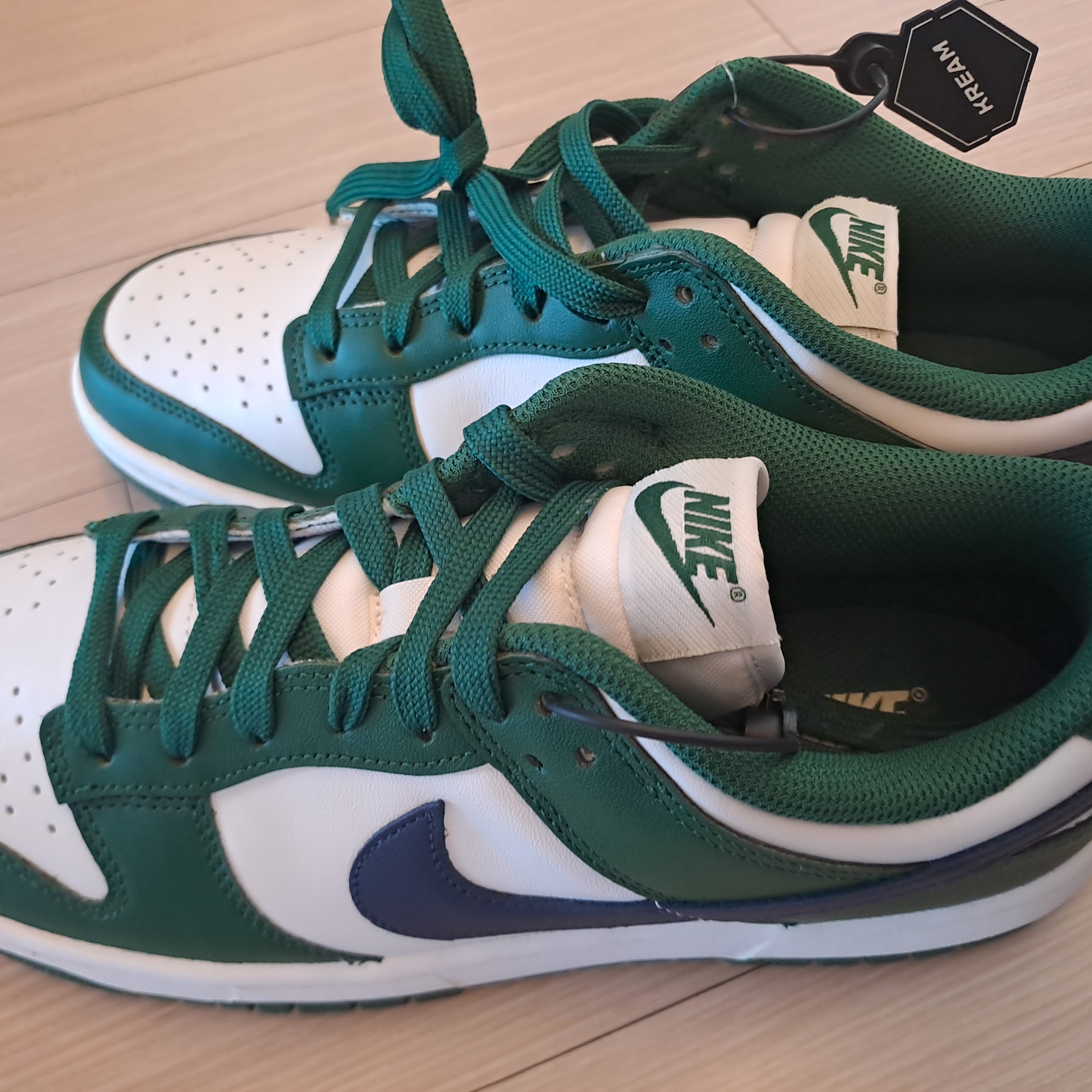 (W) Nike Dunk Low Gorge Green 착용 스타일 - 2