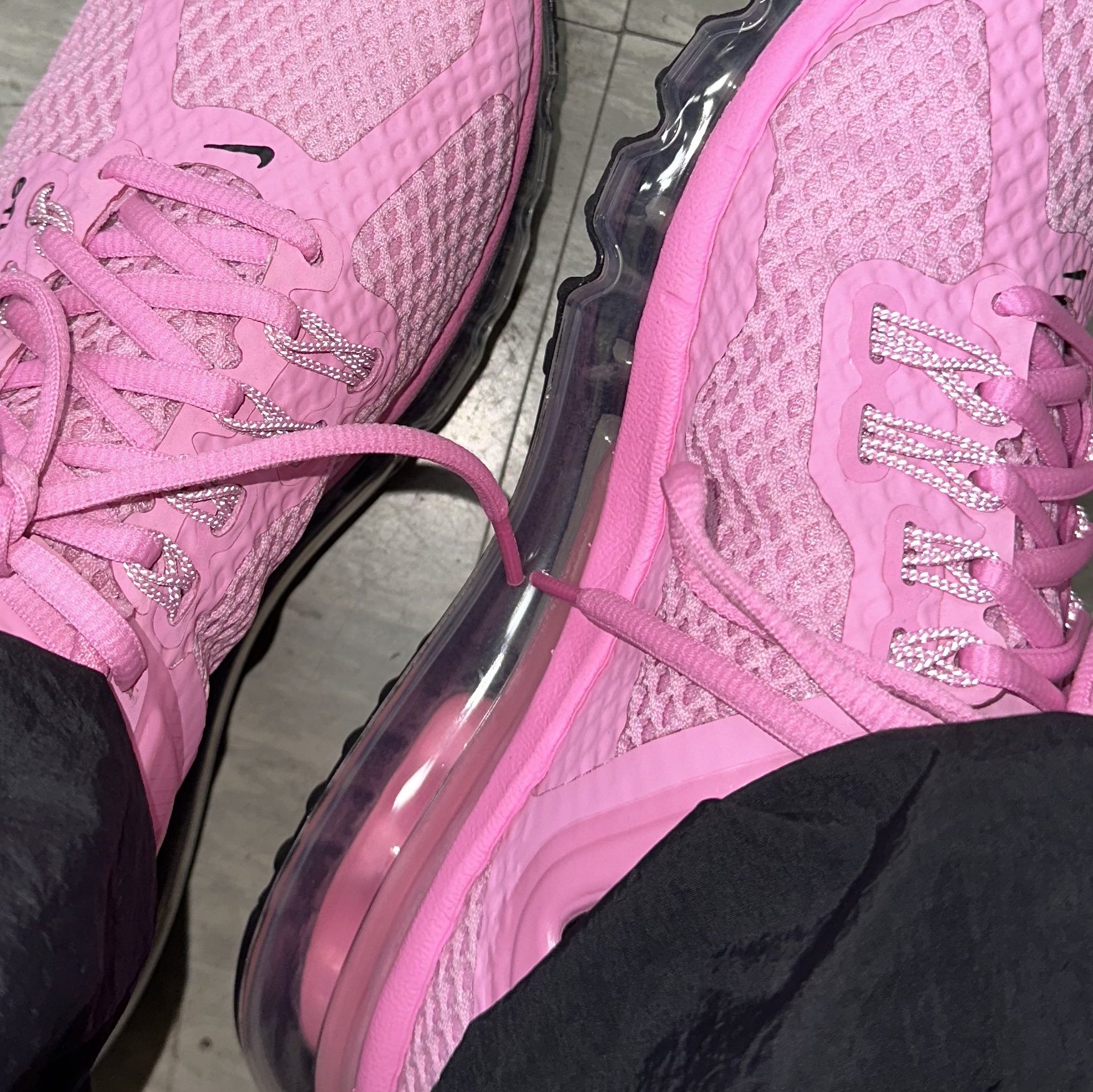 Nike x Stussy Air Max 2013 Psychic Pink 착용 스타일