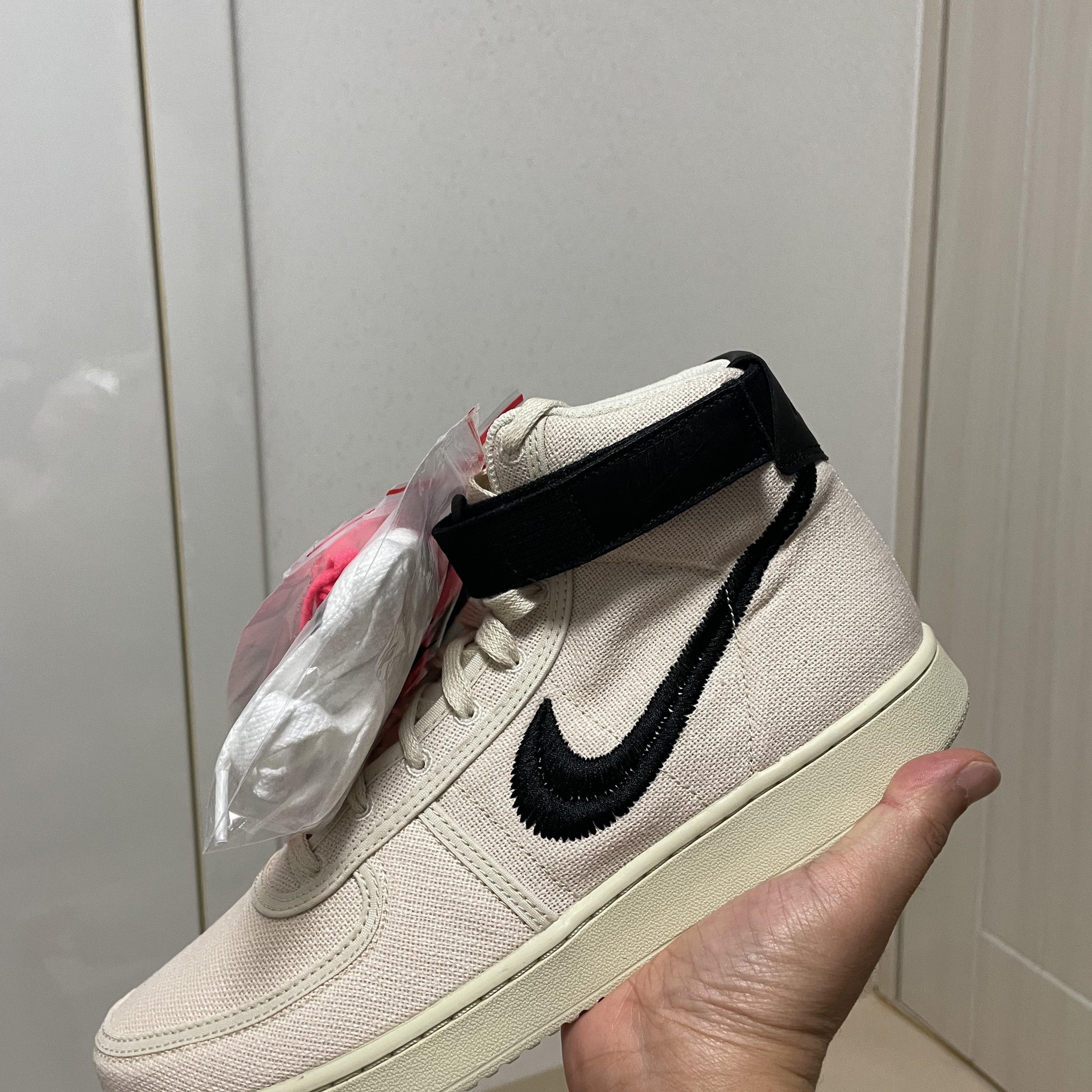 Nike x Stussy Vandal High Fossil 착용 스타일 - 1