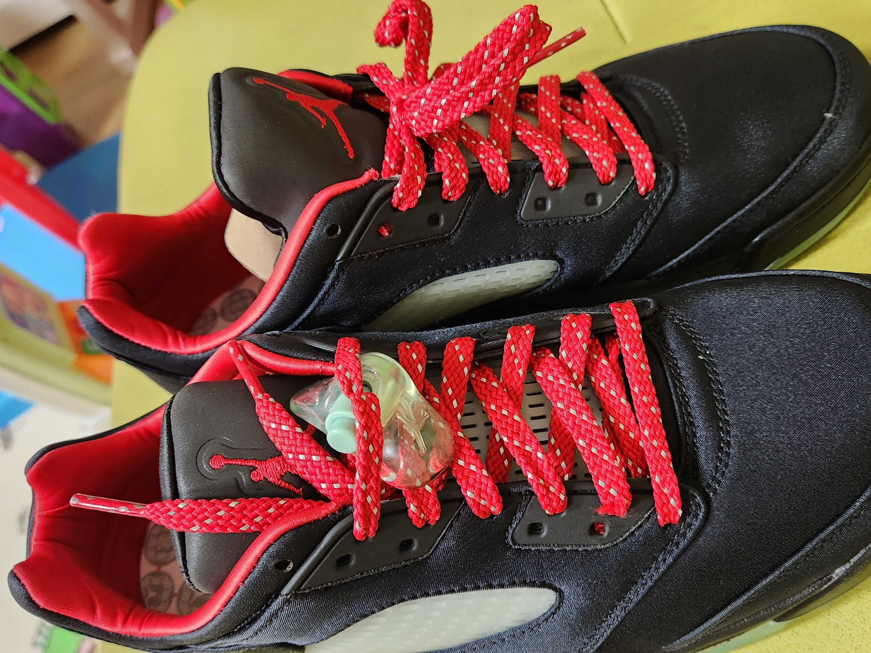 Jordan 5 x Clot Retro Low SP Anthracite 착용 스타일 - 2