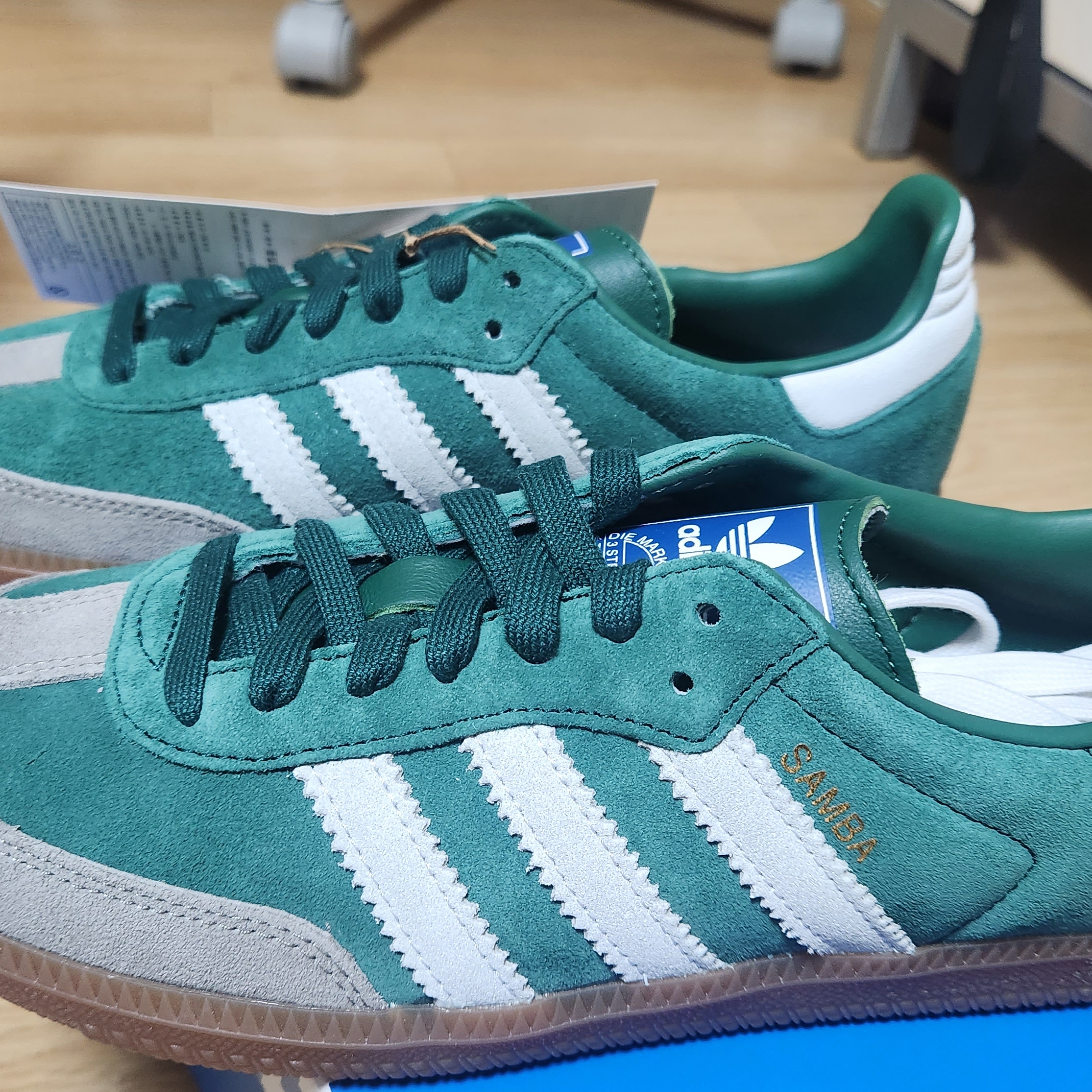 Adidas Samba OG Collegiate Green Gum 착용 스타일 - 2