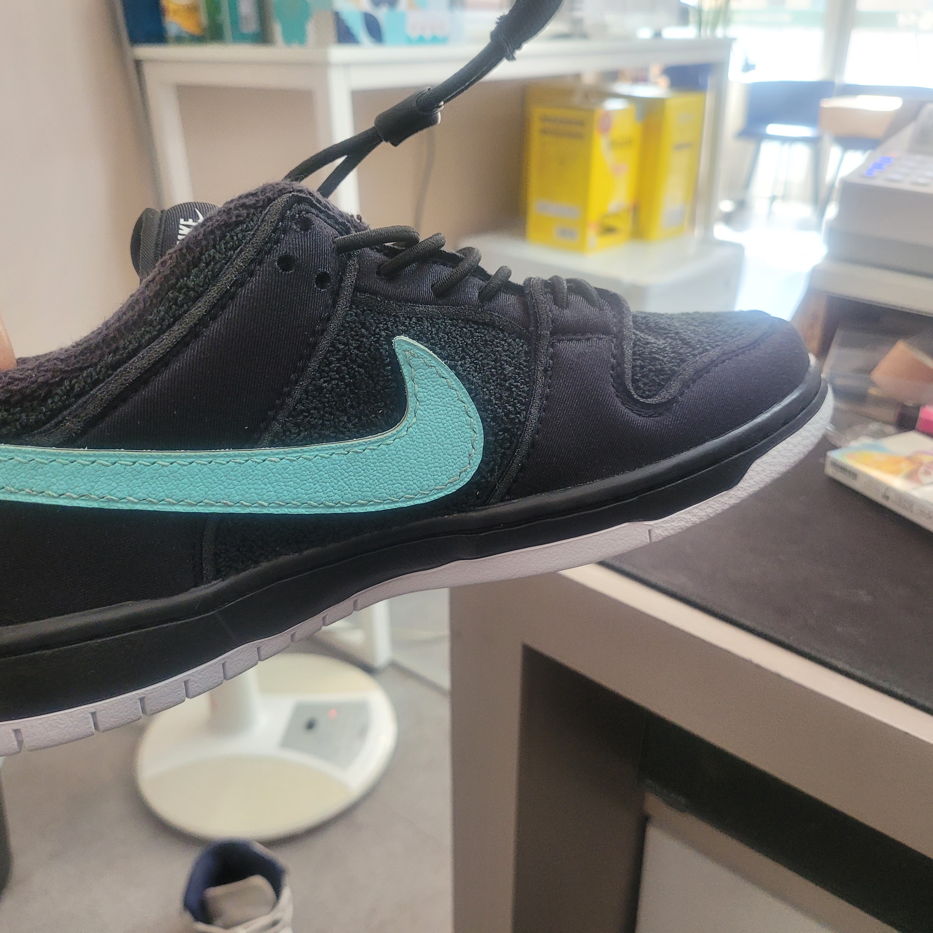Nike x Gnarhunters SB Dunk Low Pro QS Black 착용 스타일 - 4