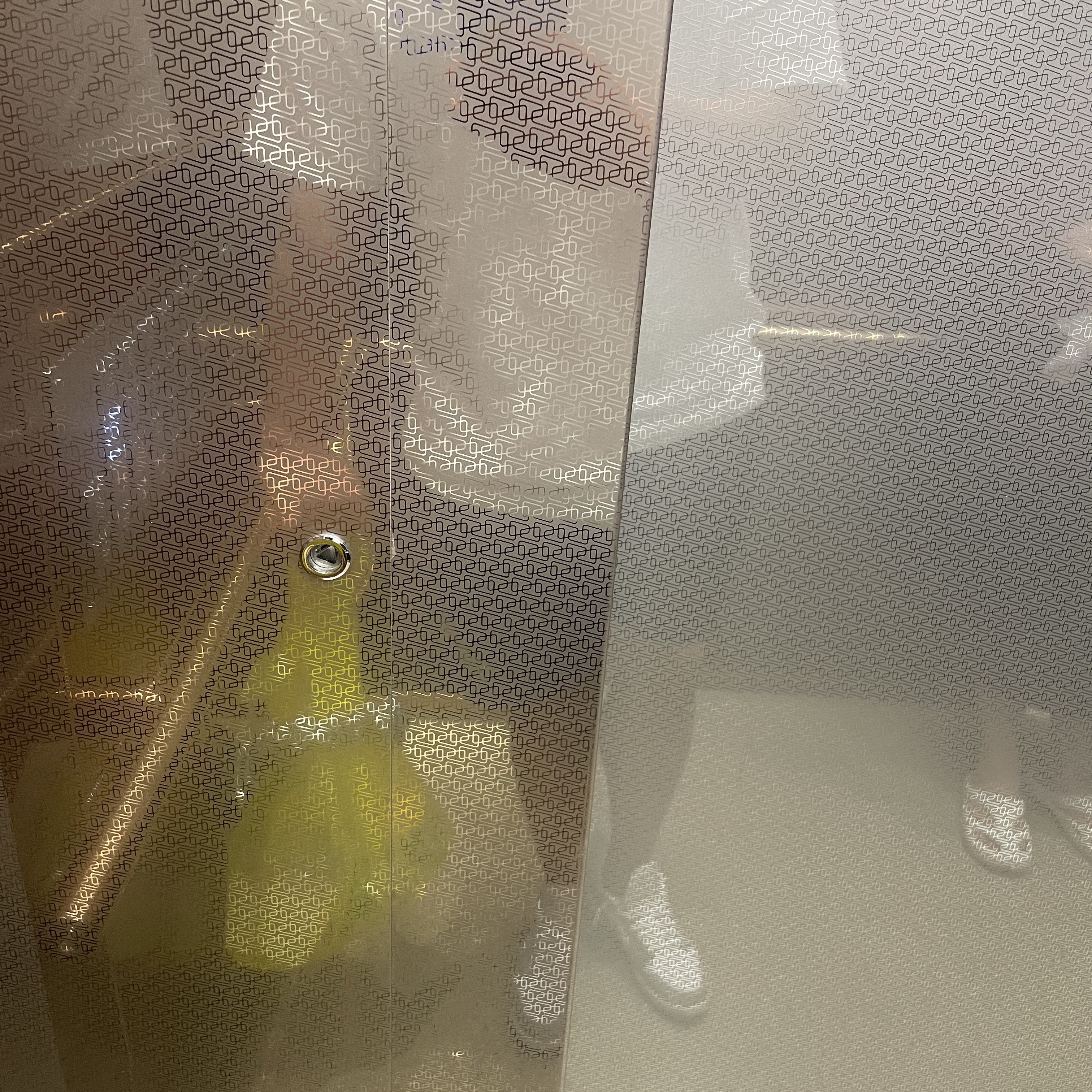 IAB Studio 10th Anniversary T-Shirt White, Stussy Big Stock Water Shorts Black 착용 스타일