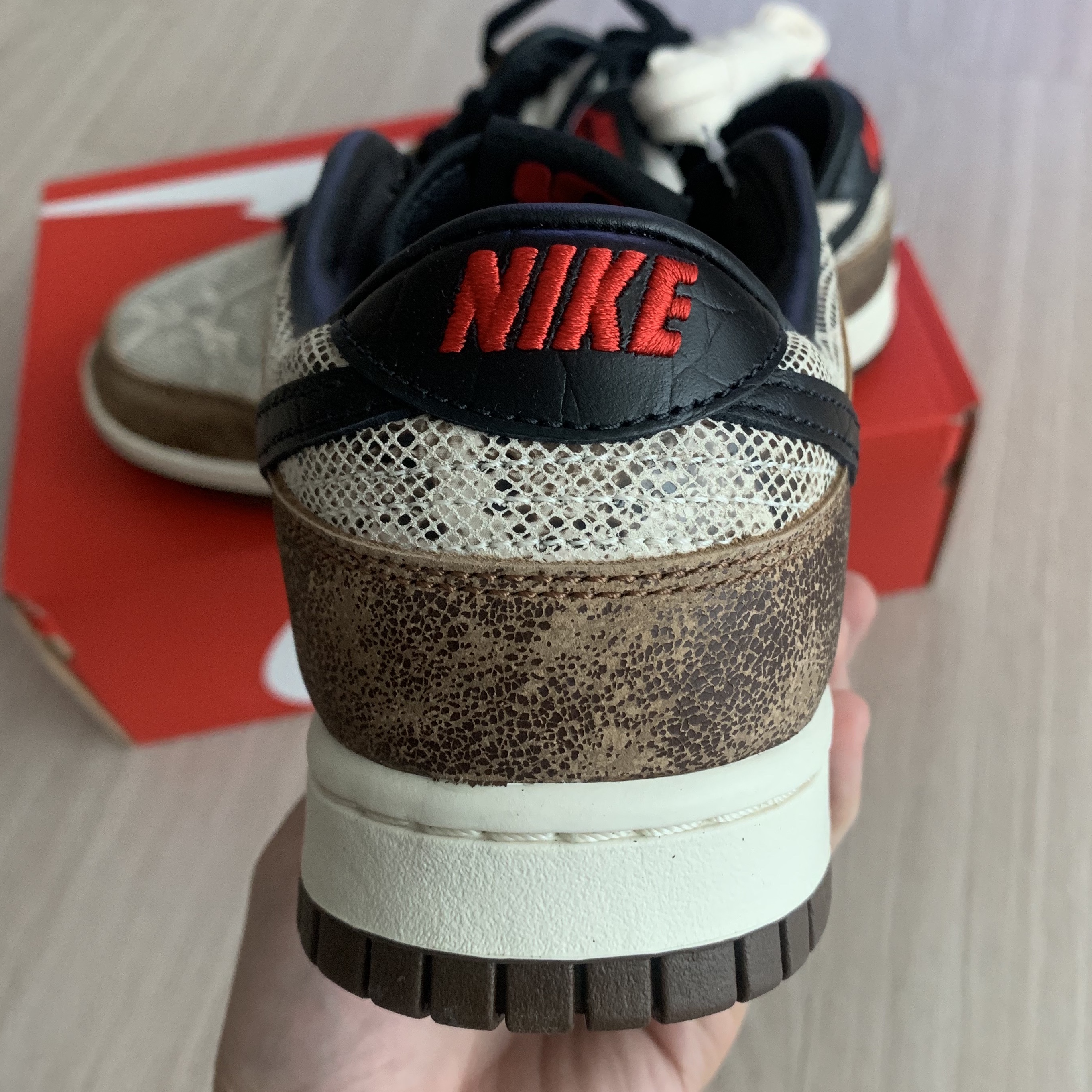 Nike Dunk Low PRM Head to Head 착용 스타일 - 4