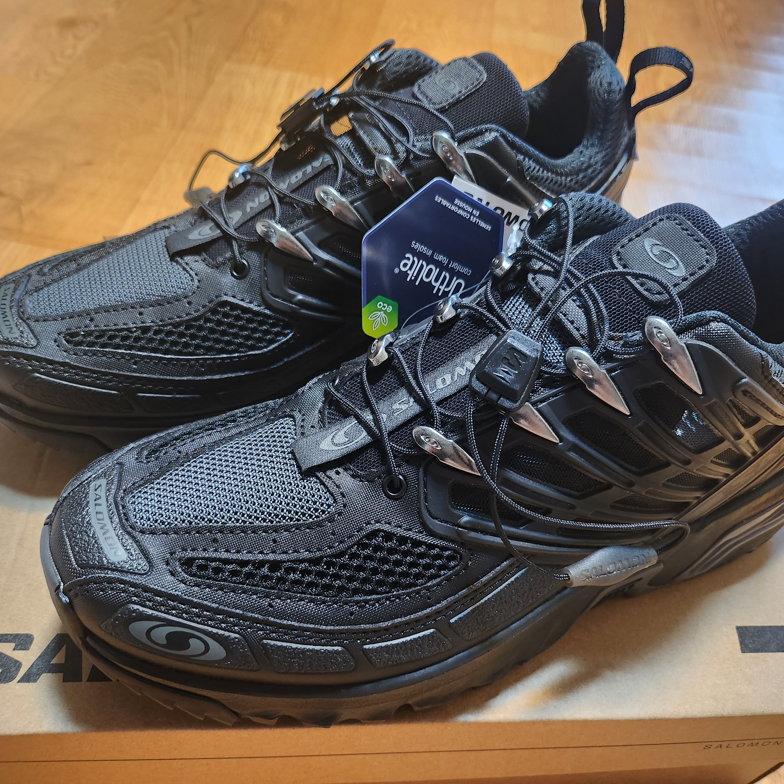 Salomon ACS Pro ADV Triple Black 착용 스타일 - 4