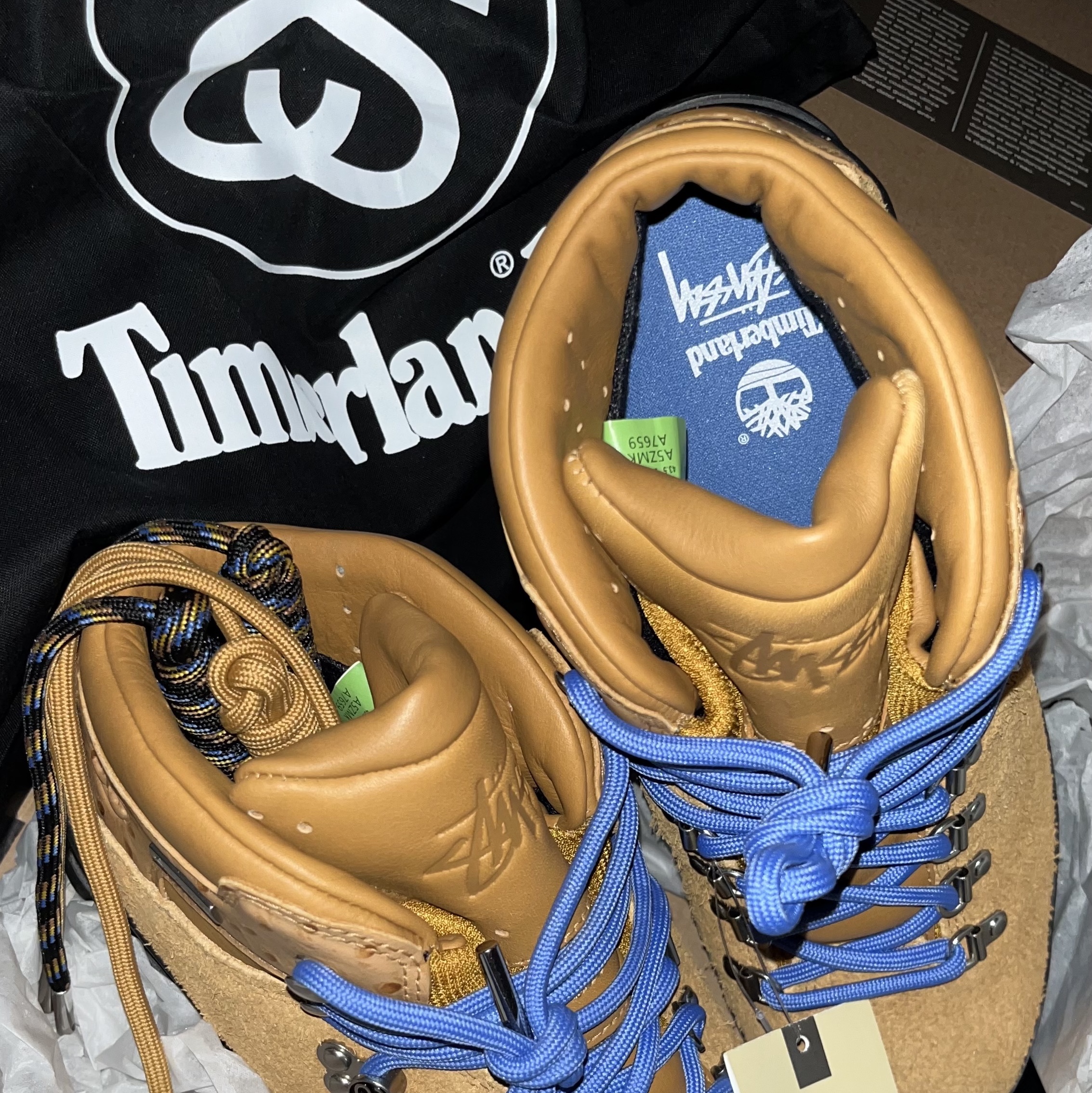 Timberland x Stussy World Hiker Boot Wheat - Medium 착용 스타일