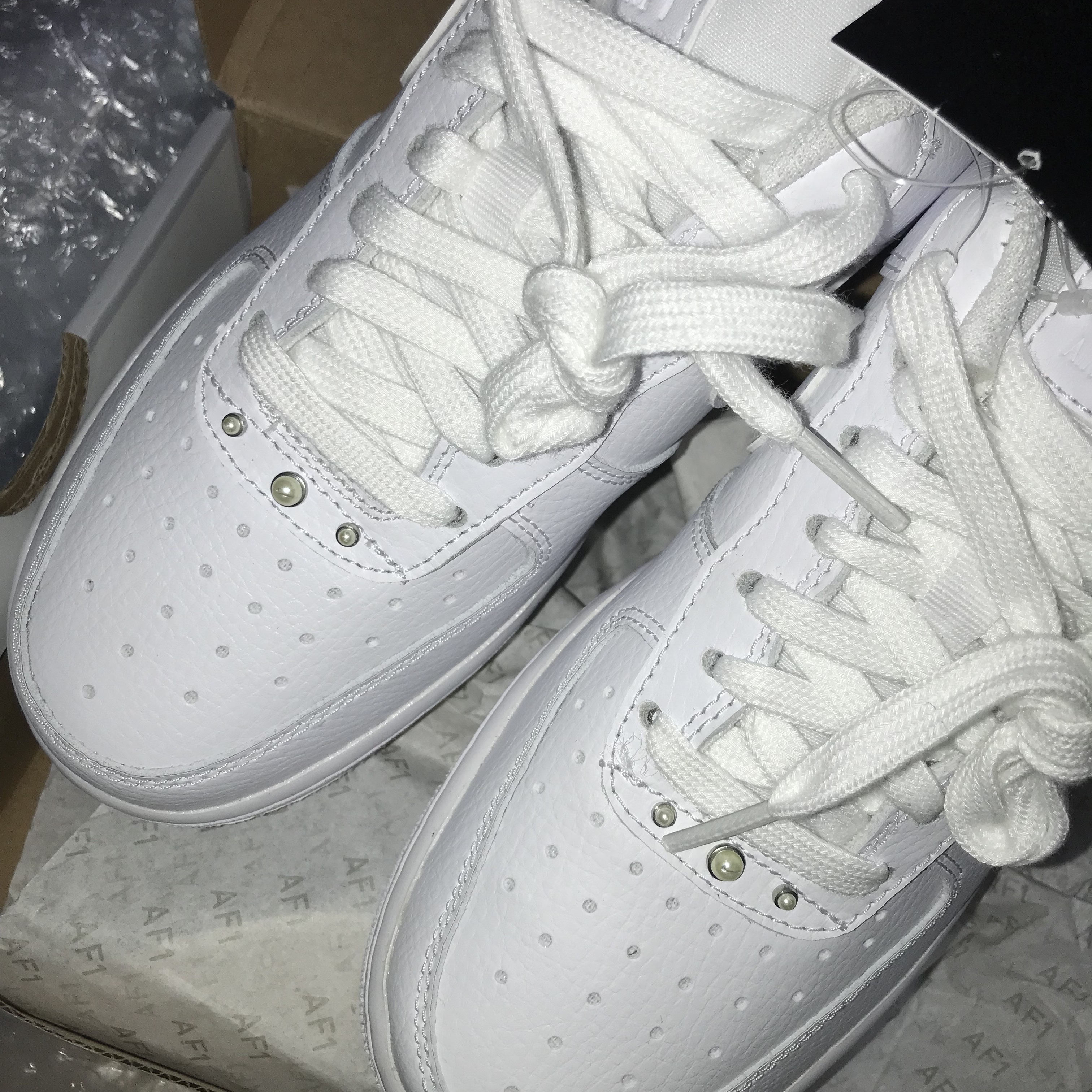 (W) Nike Air Force 1 '07 SE White Pearl 착용 스타일 - 1