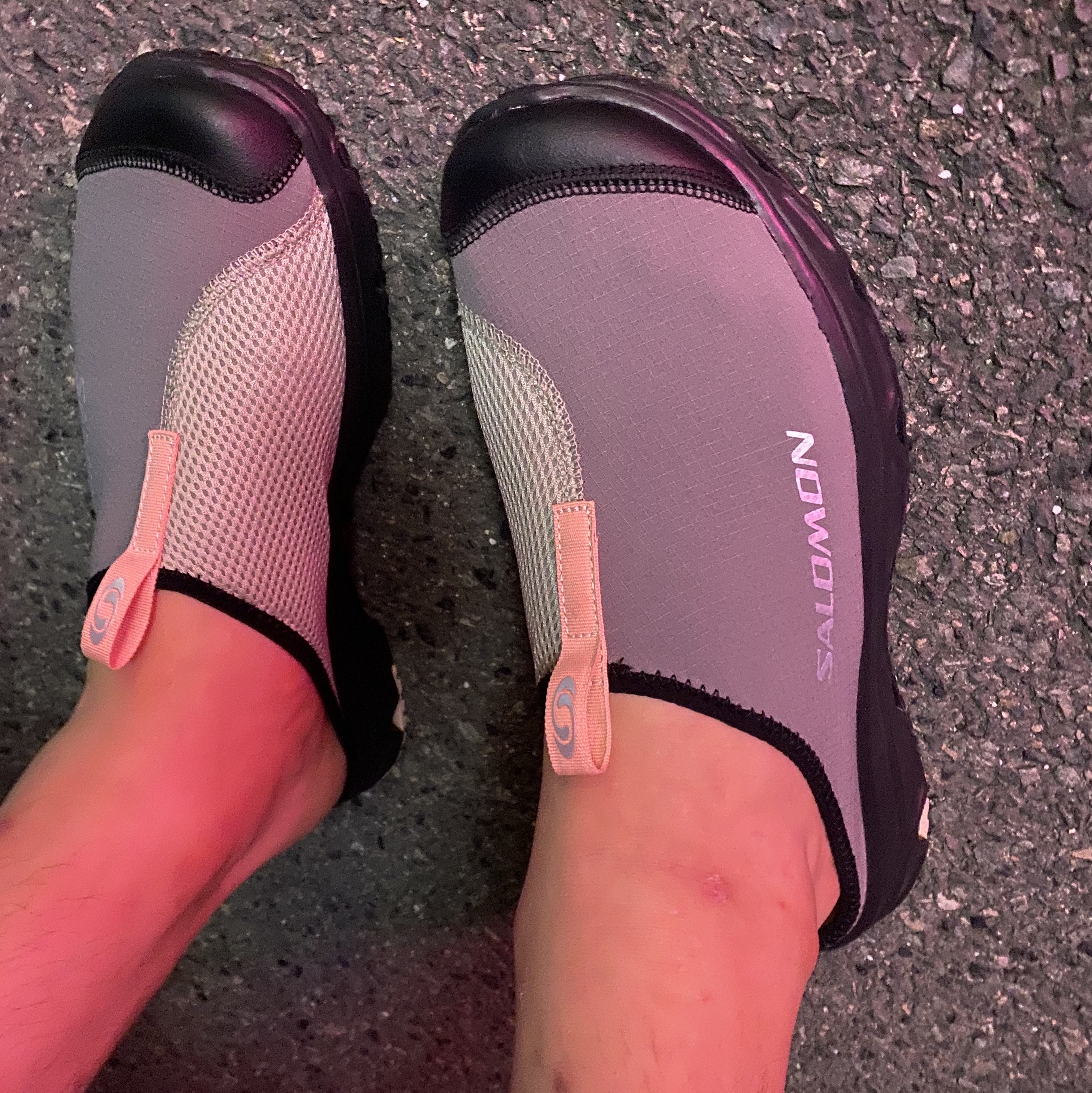 Salomon RX Slide 3.0 Pewter 착용 스타일