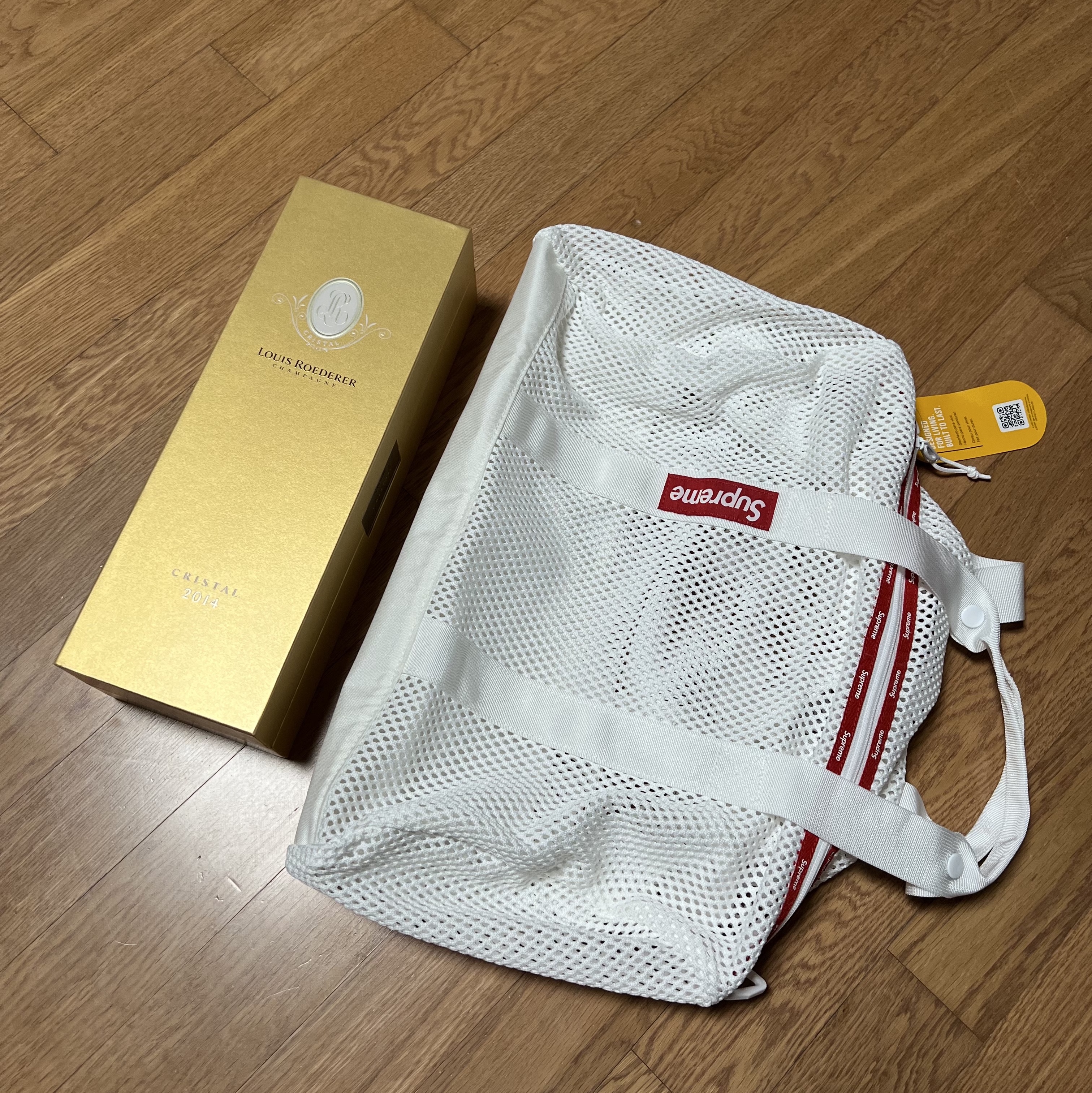 Supreme Mesh Duffle Bag White - 23SS 착용 스타일 - 2