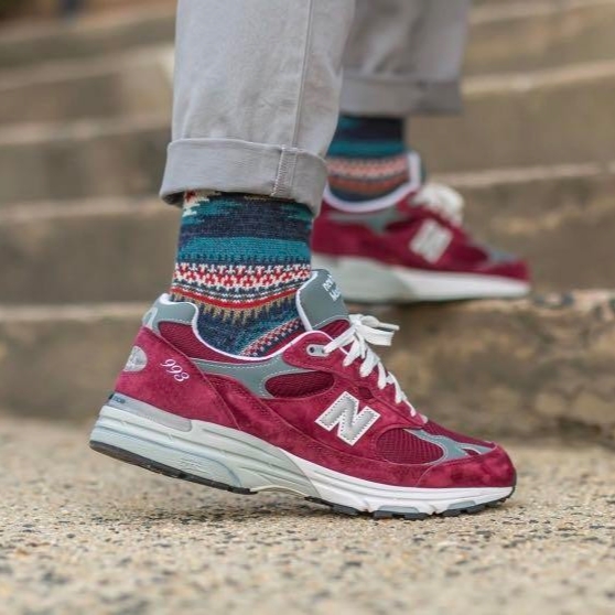 New Balance 993 Made in USA Burgundy - D Standard 착용 스타일 - 4