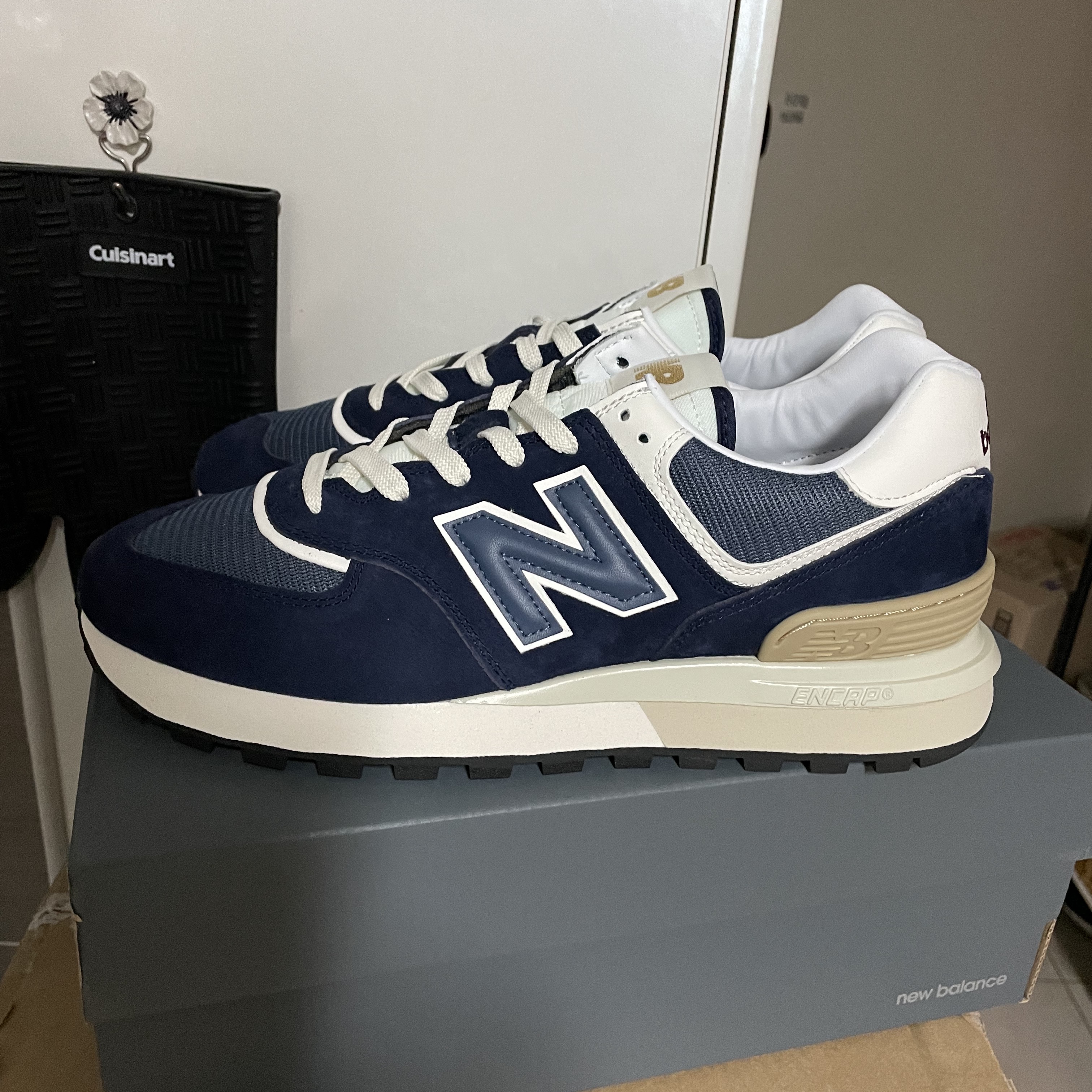 New Balance 574 Legacy Navy 착용 스타일 - 3