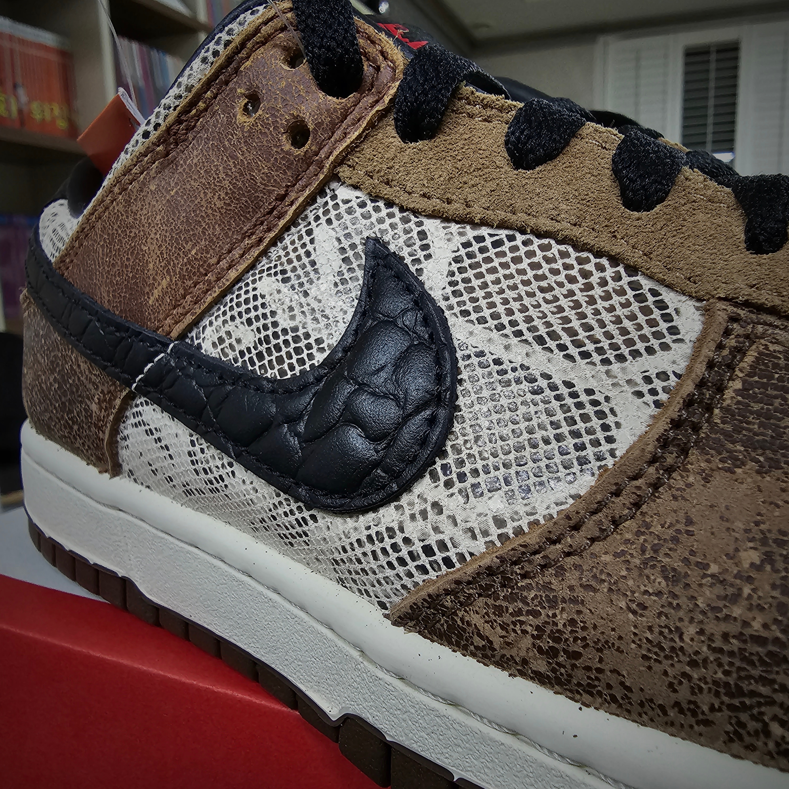Nike Dunk Low PRM Head to Head 착용 스타일 - 4