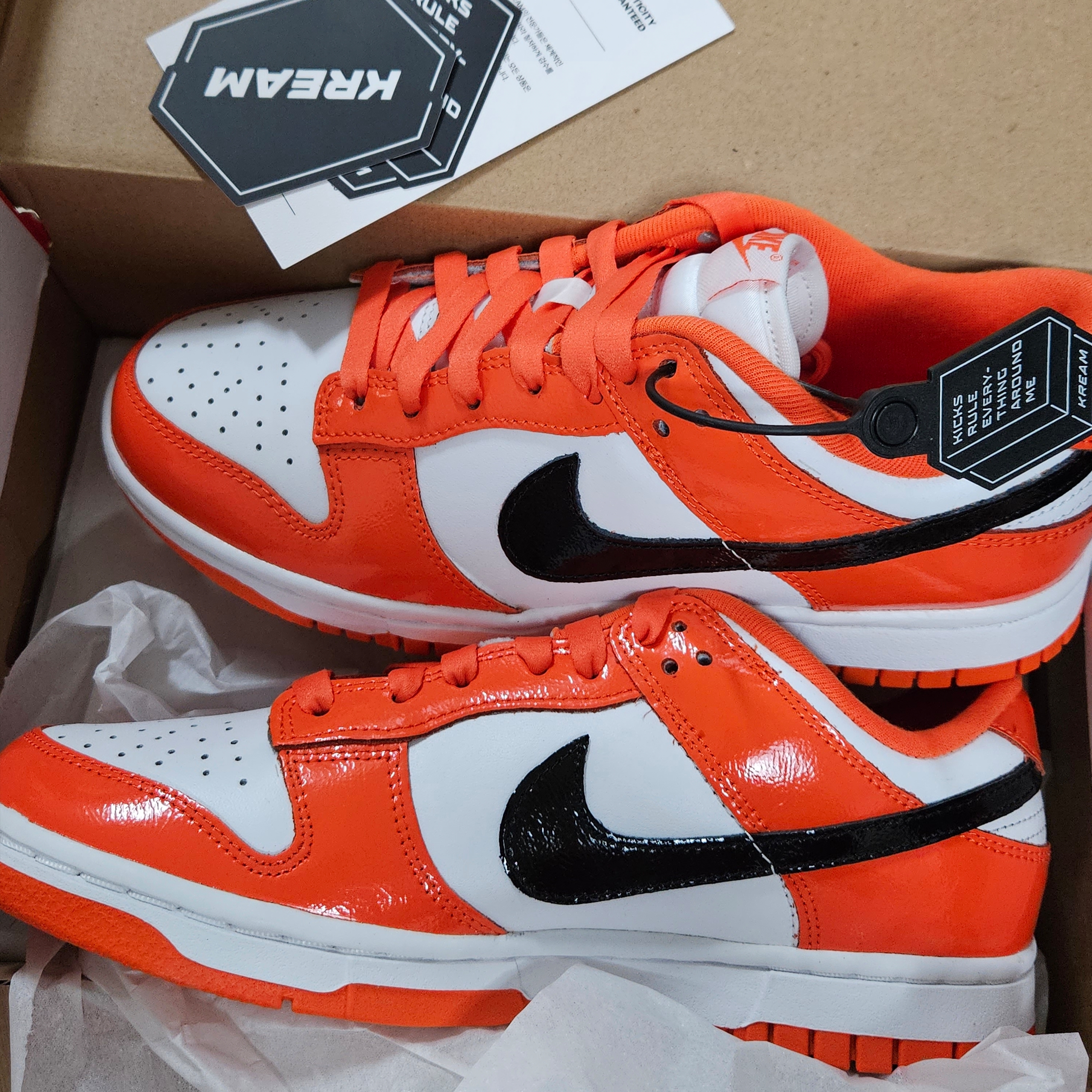 (W) Nike Dunk Low Essential Brilliant Orange 착용 스타일