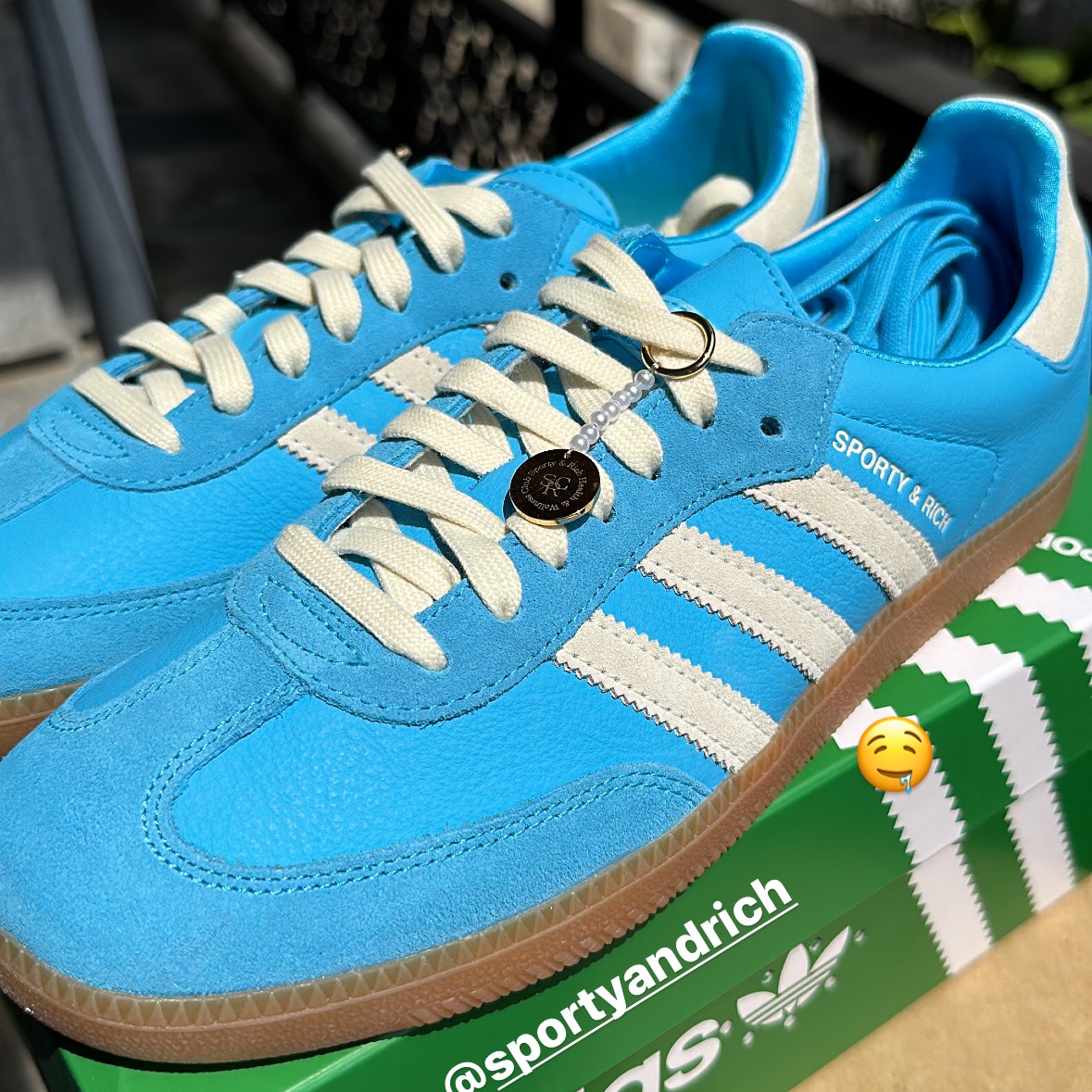 Adidas x Sporty & Rich Samba Blue Rush Cream White 착용 스타일