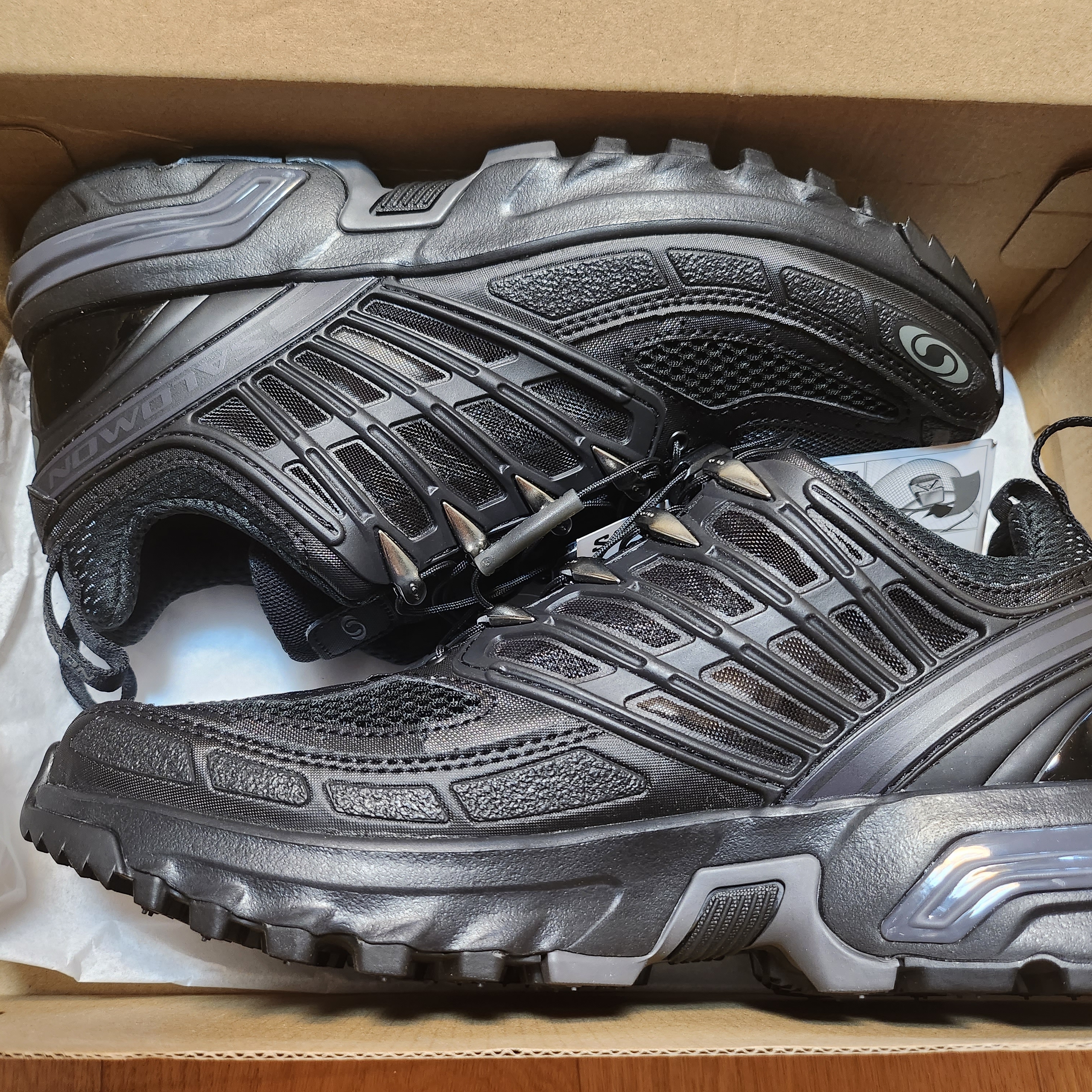 Salomon ACS Pro ADV Triple Black 착용 스타일 - 3