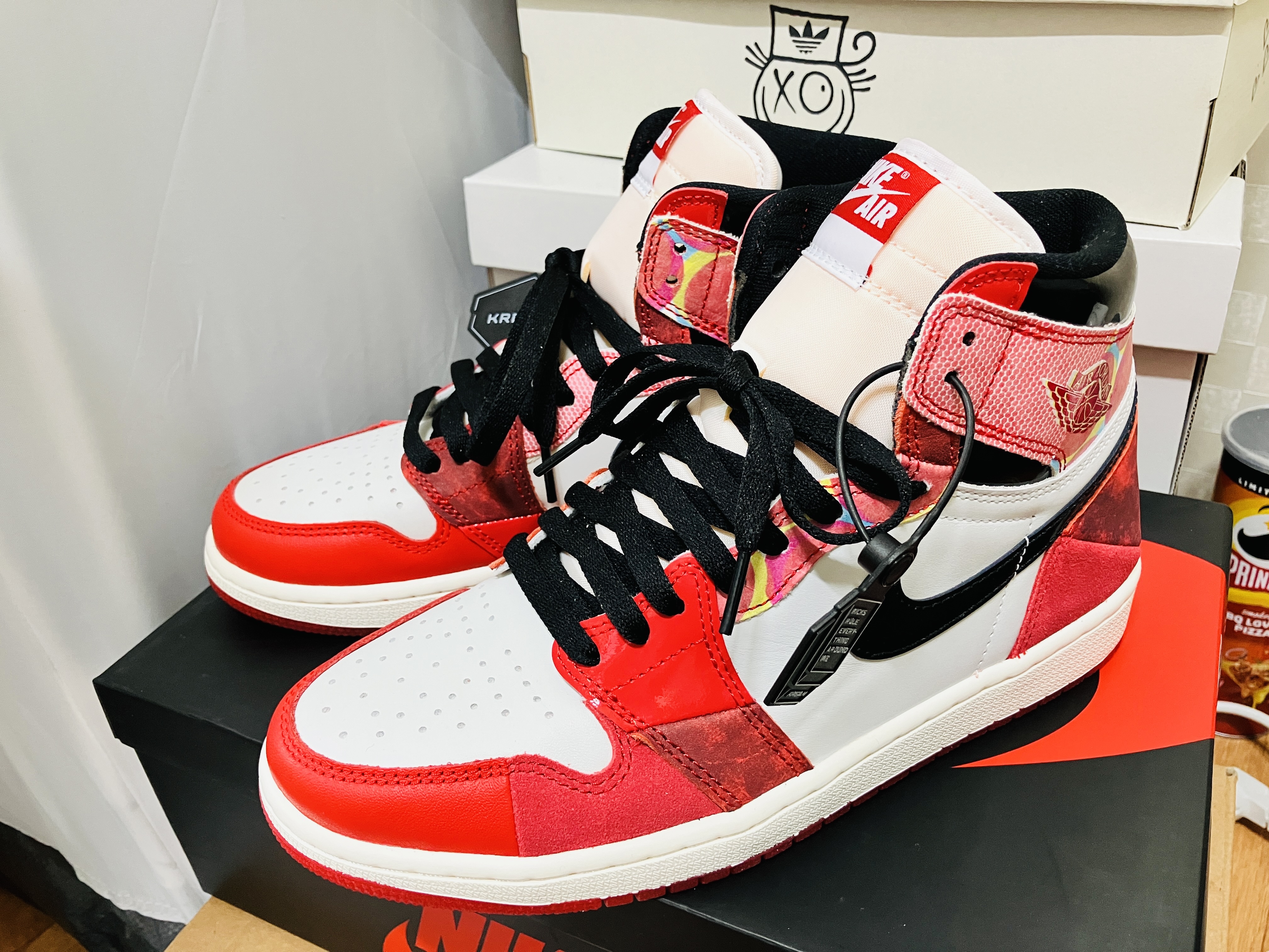 Jordan 1 Retro High Spider-Man Next Chapter 착용 스타일 - 2