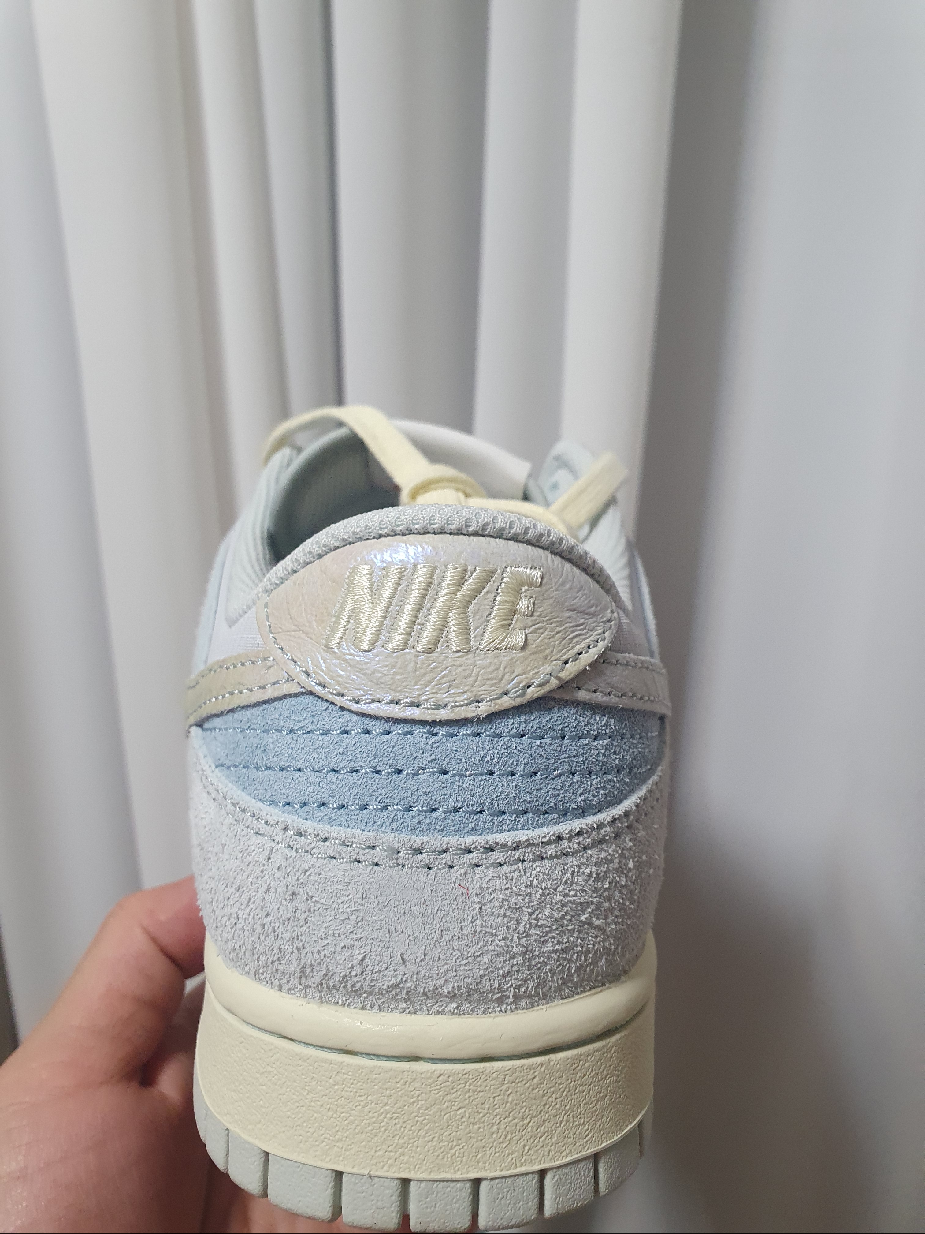 Nike Dunk Low Light Silver and Ocean Bliss 착용 스타일 - 2