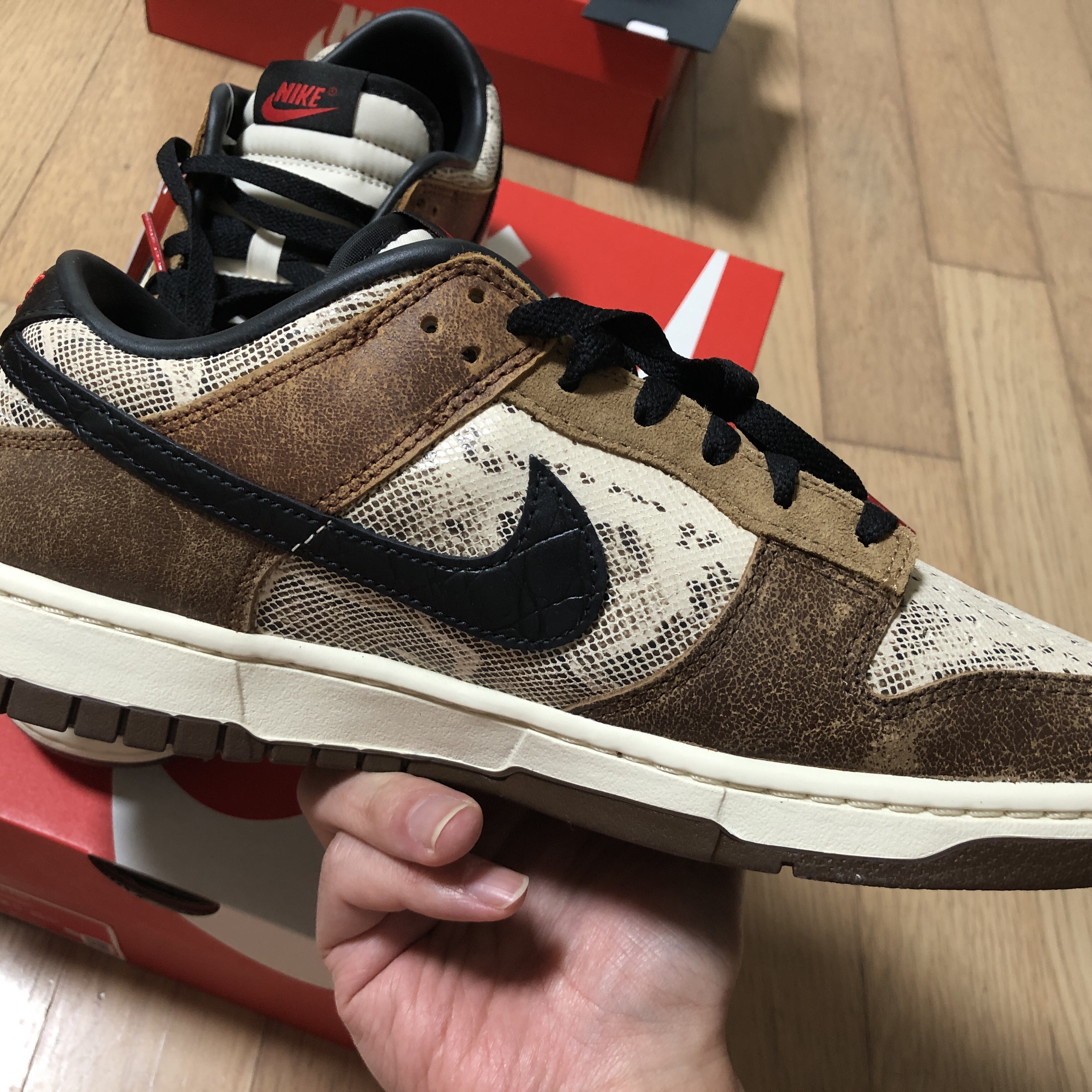 Nike Dunk Low PRM Head to Head 착용 스타일 - 4