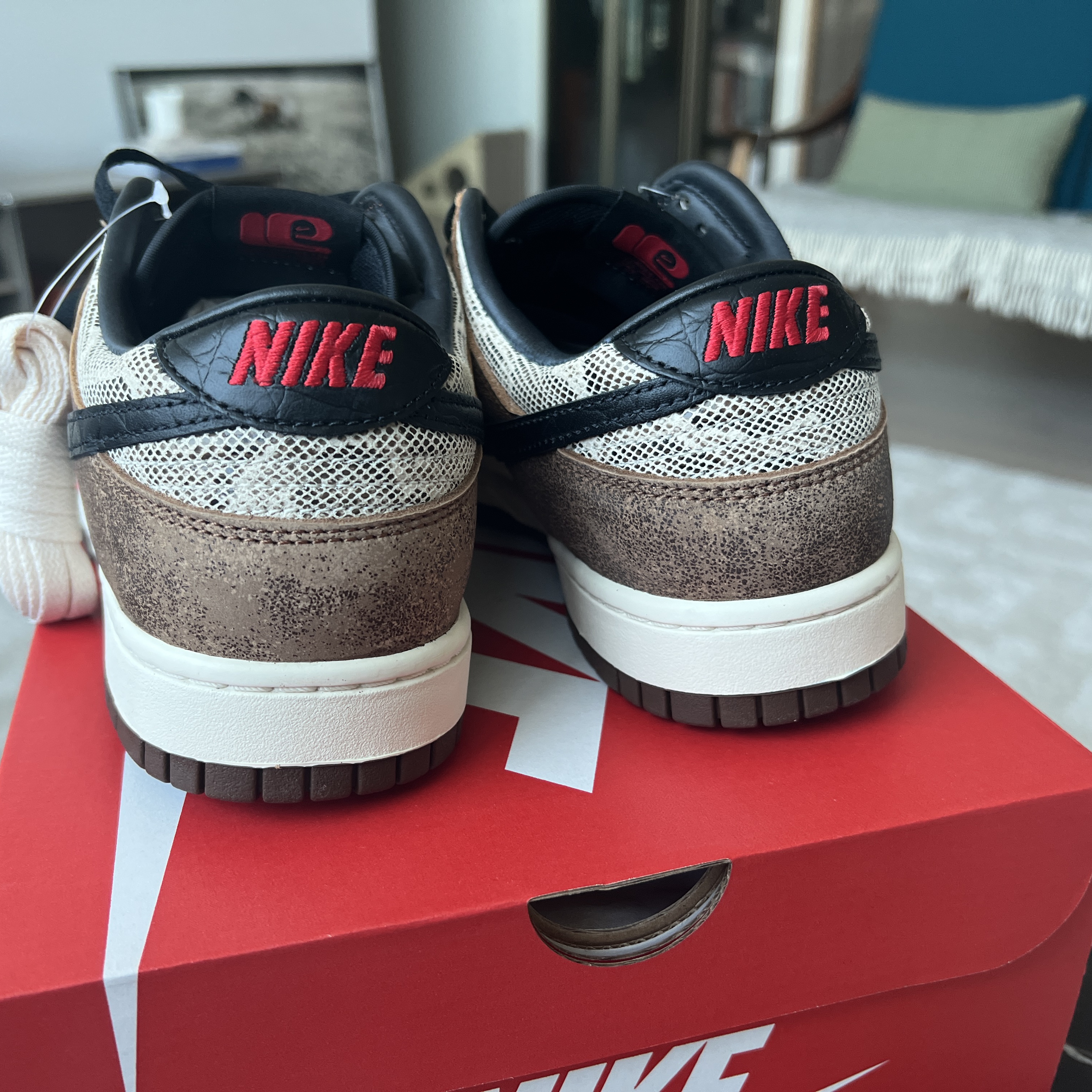 Nike Dunk Low PRM Head to Head 착용 스타일 - 2