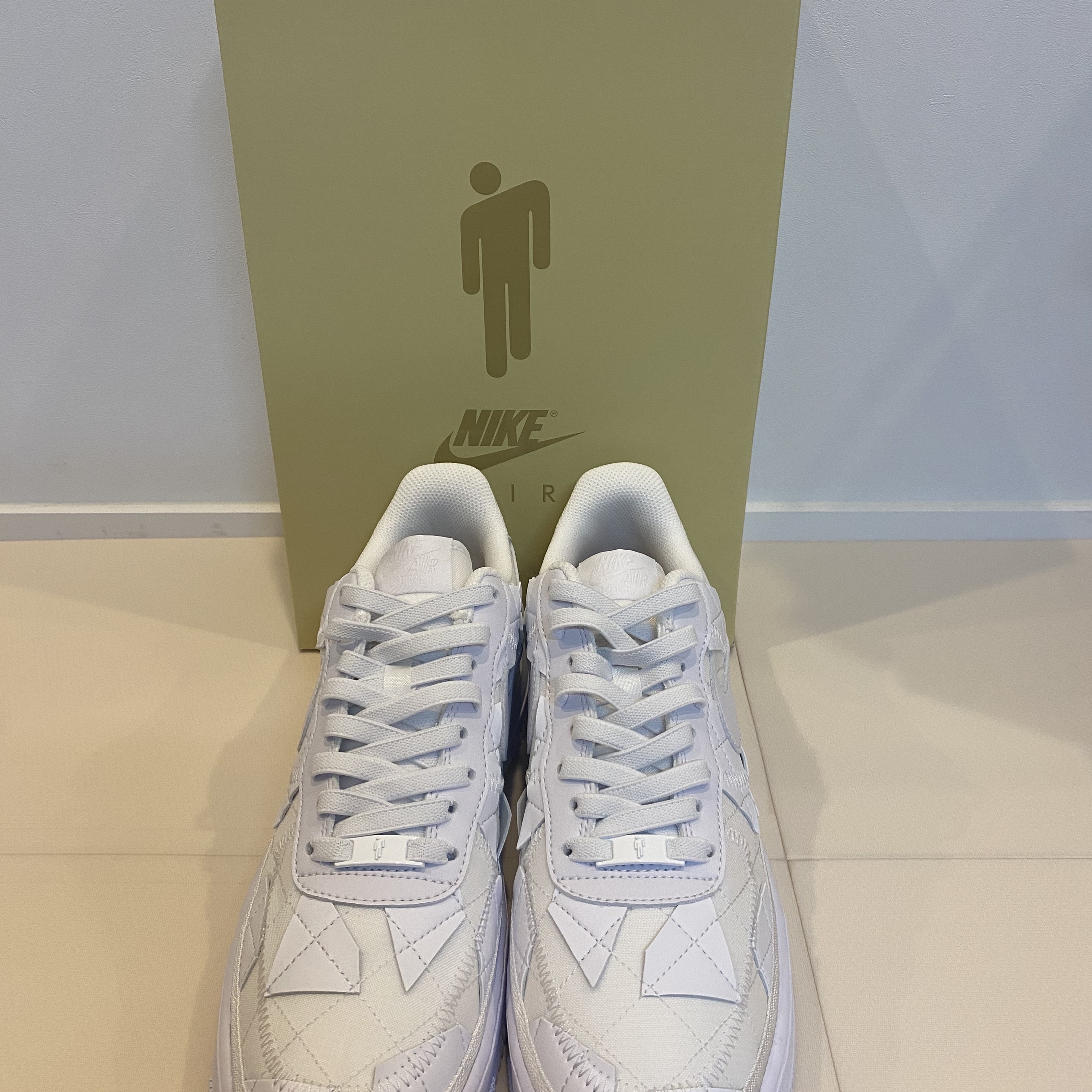 Nike x Billie Eilish Air Force 1 Low SP Triple White 착용 스타일 - 1