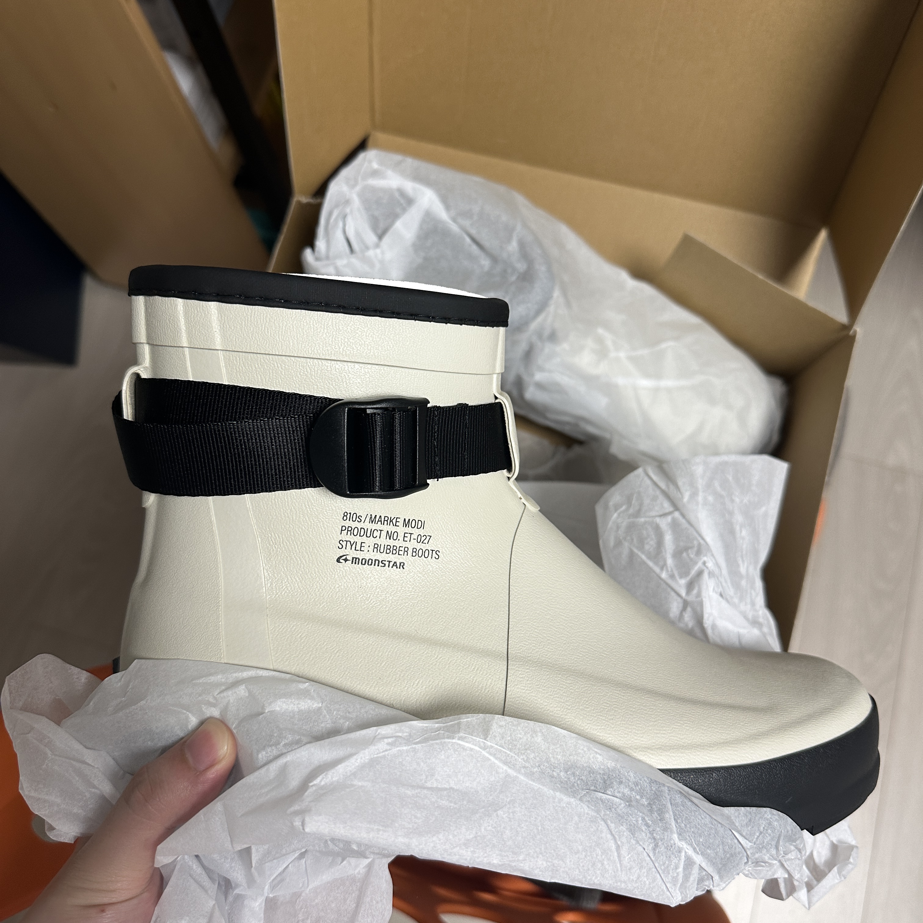 Moonstar 810s ET027 Marke Modi White 착용 스타일