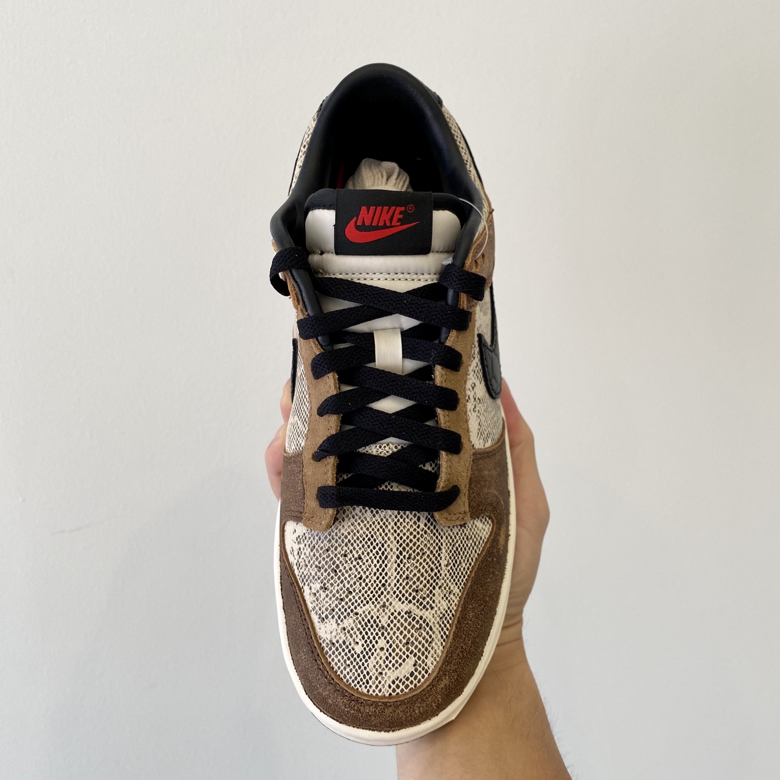 Nike Dunk Low PRM Head to Head 착용 스타일 - 2