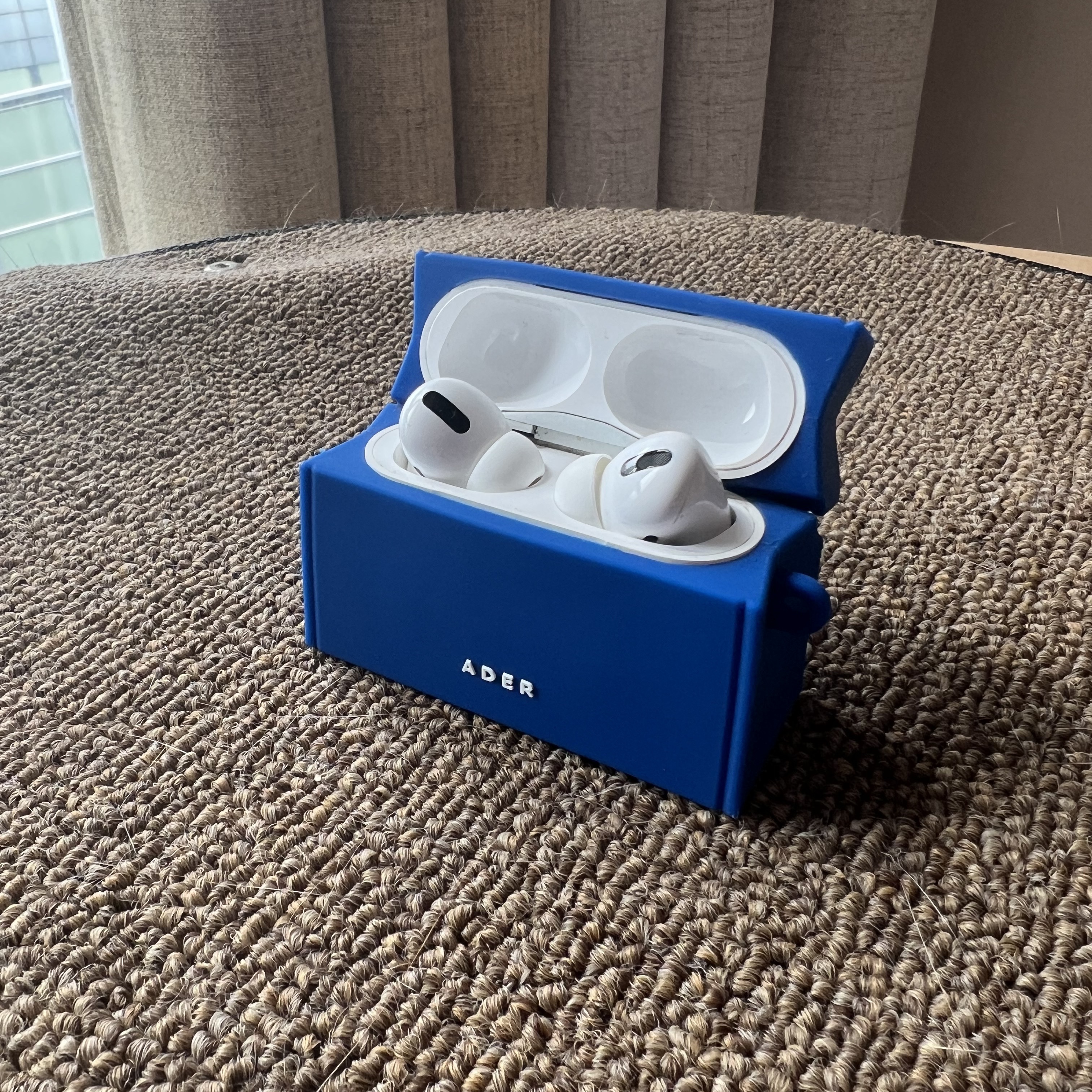 Ader Error Shopper Bag AirPods Pro Case Z-Blue 착용 스타일 - 2